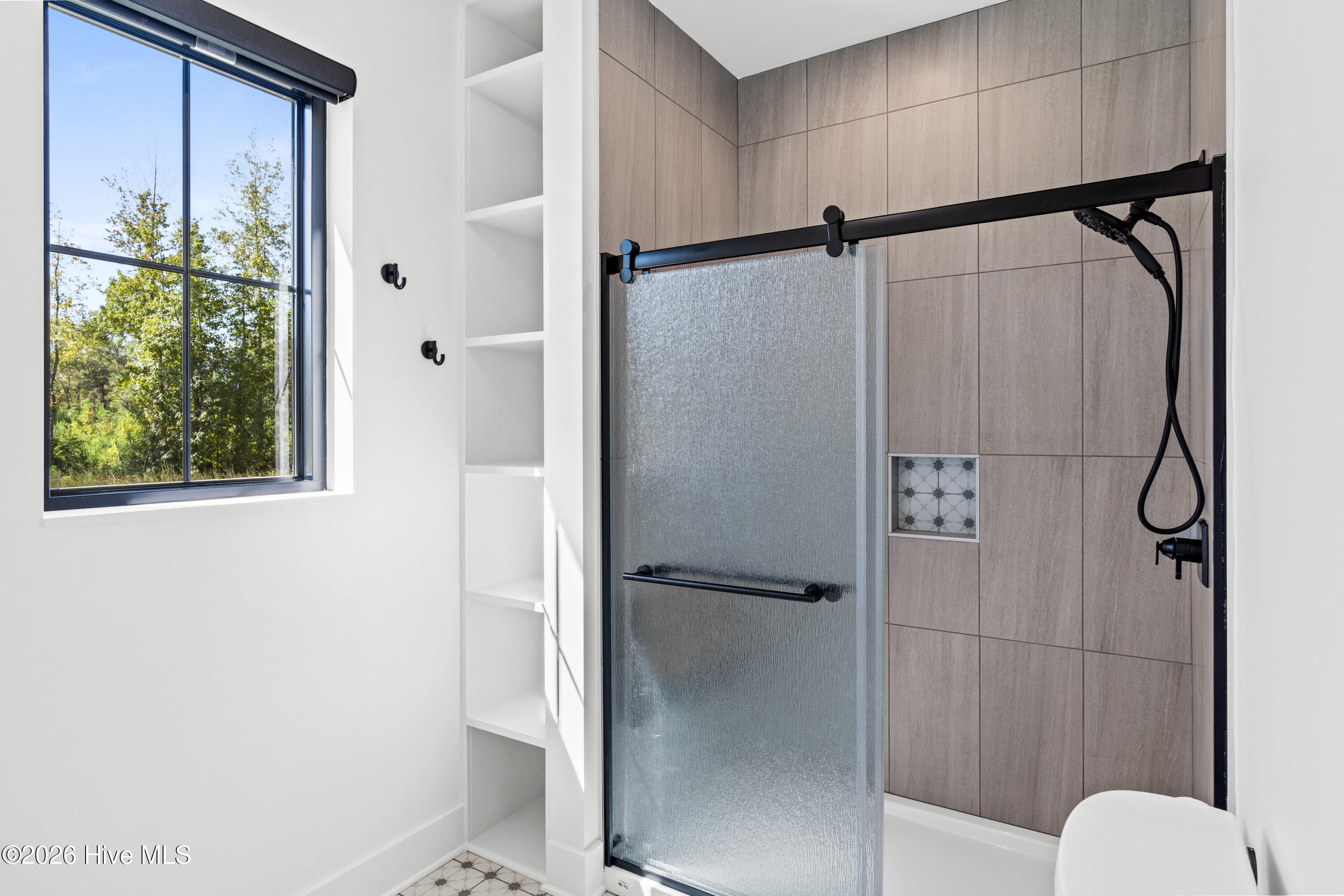 100554419 | Photo 44