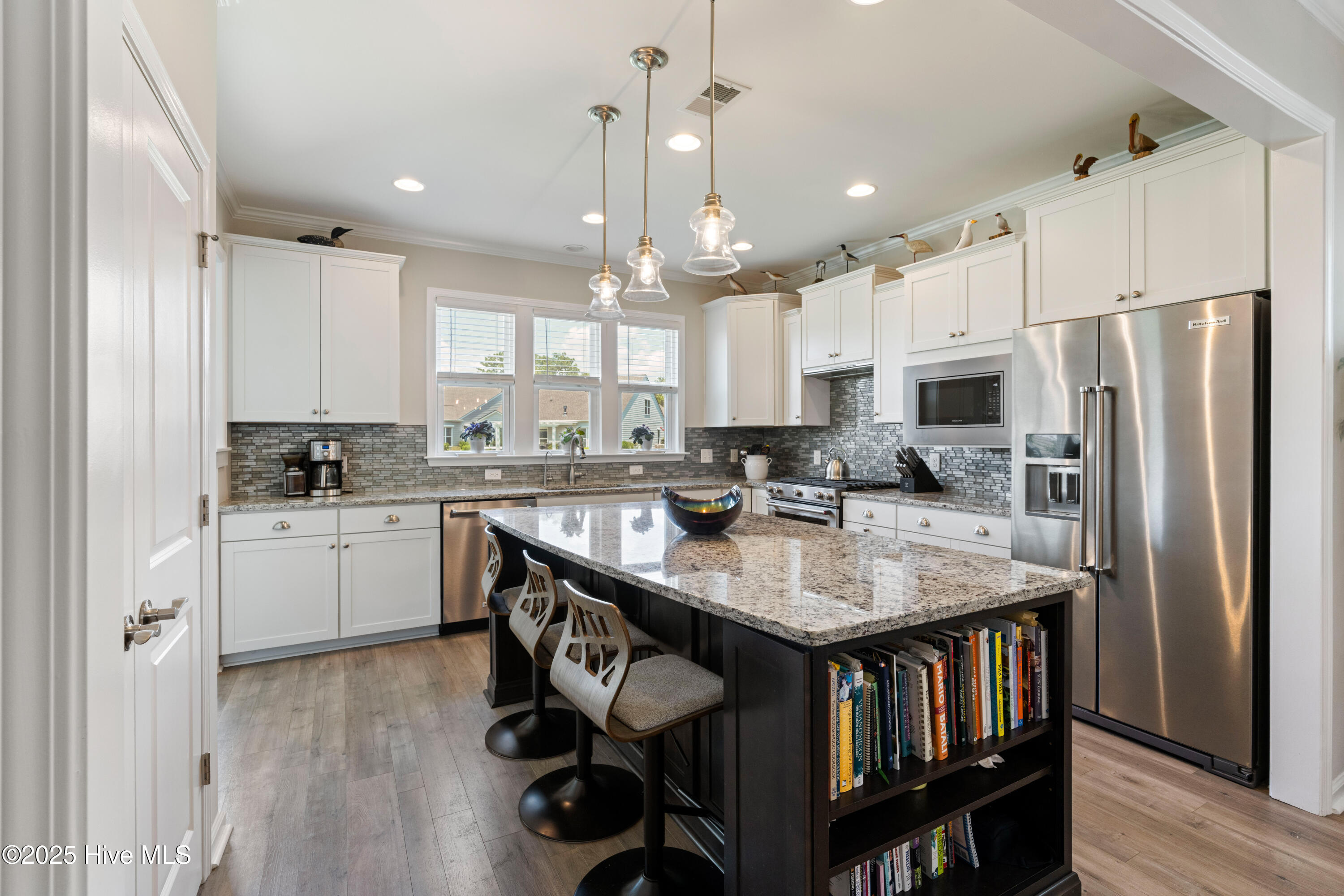 100515849 | Photo 10