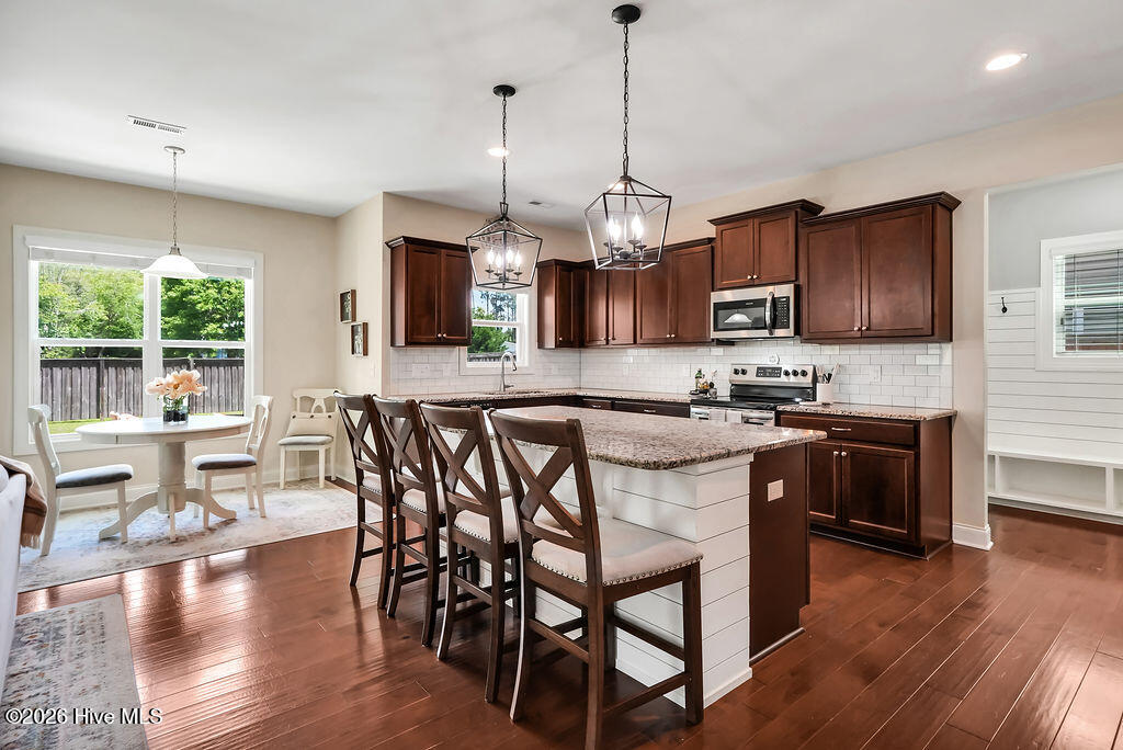 80 Peoples Court, Hampstead, NC 28443 – photo 14: Kitchen with Breakfast Nook