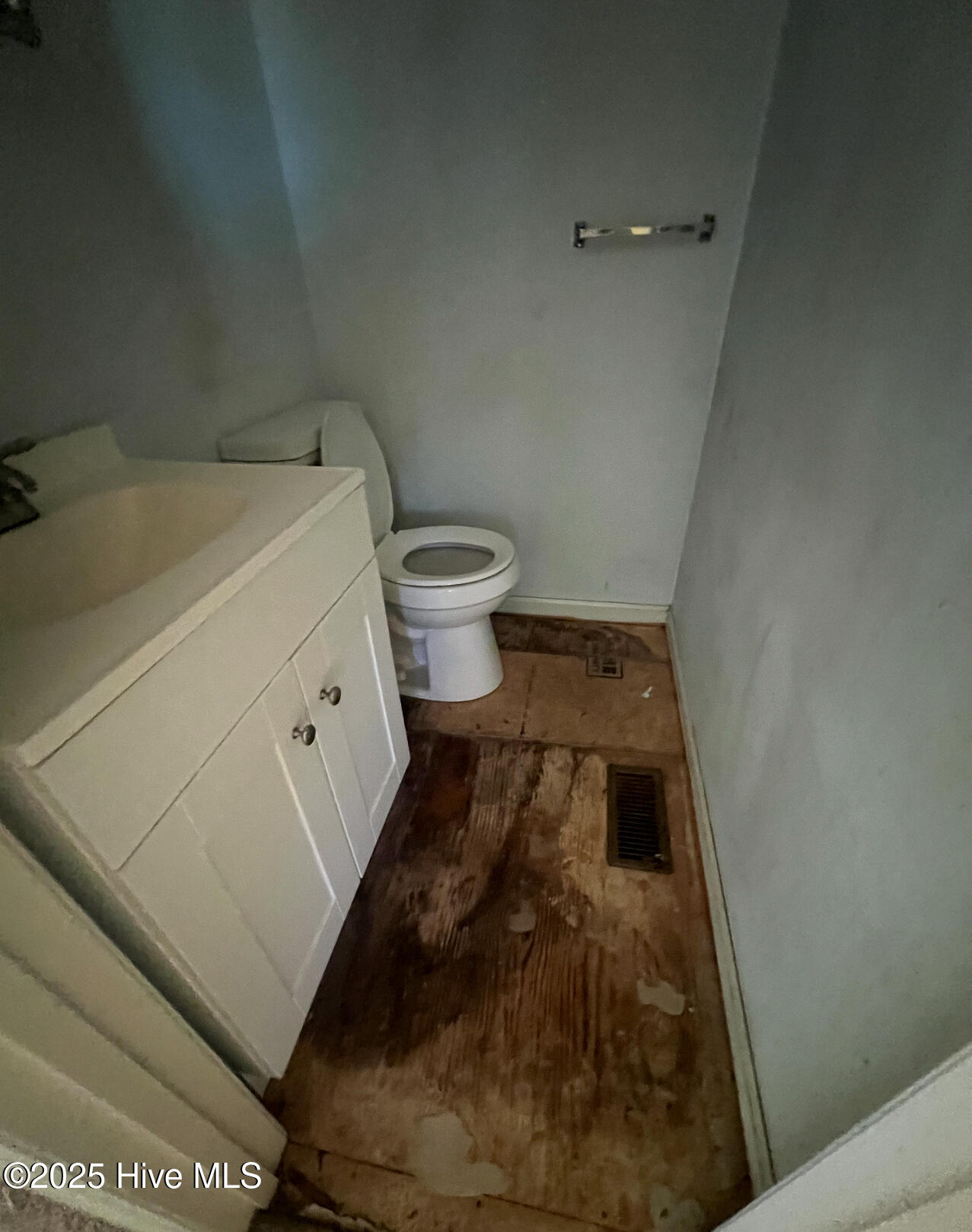 100545246 | Photo 13