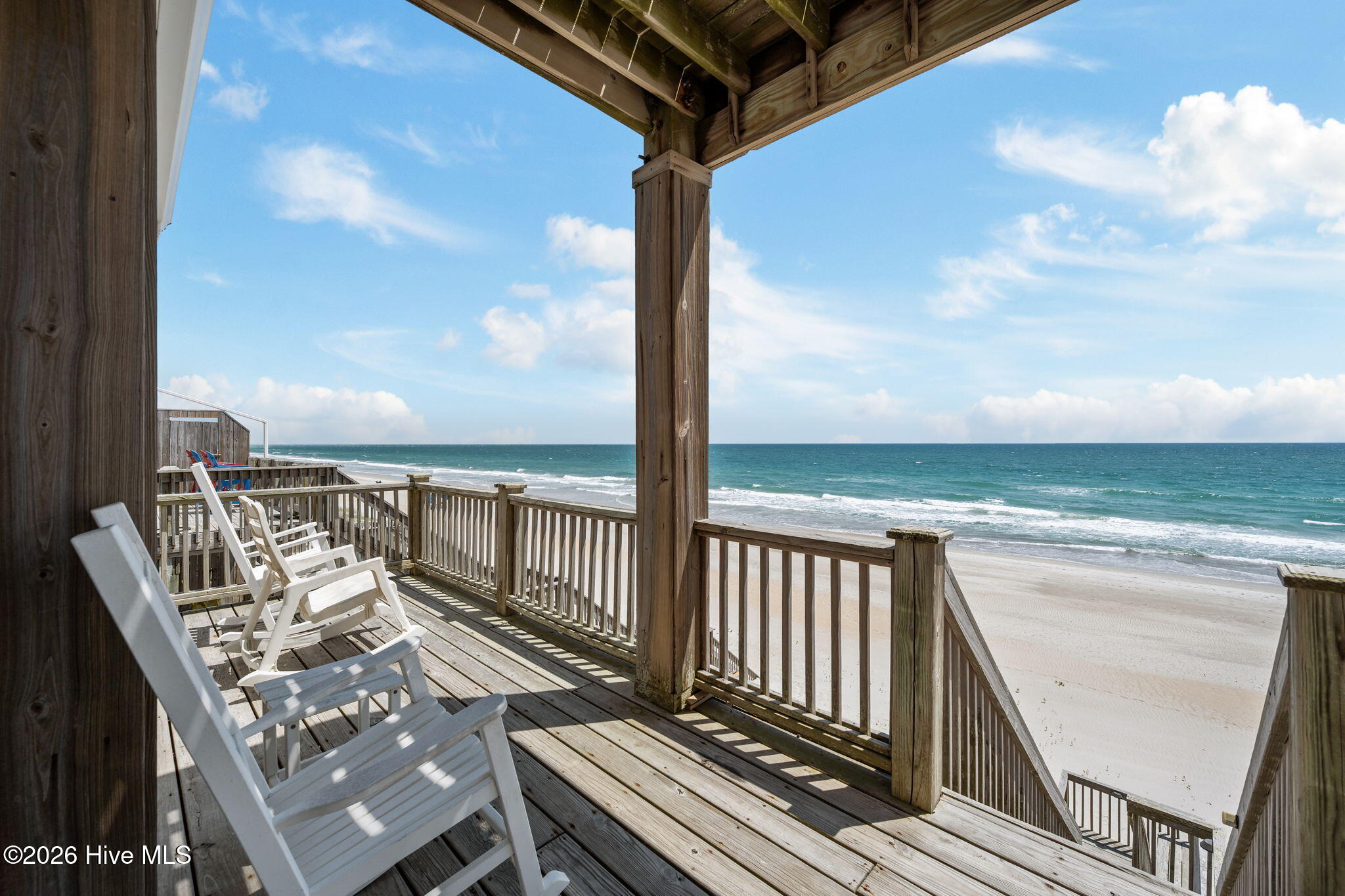 100570241 | Photo 14