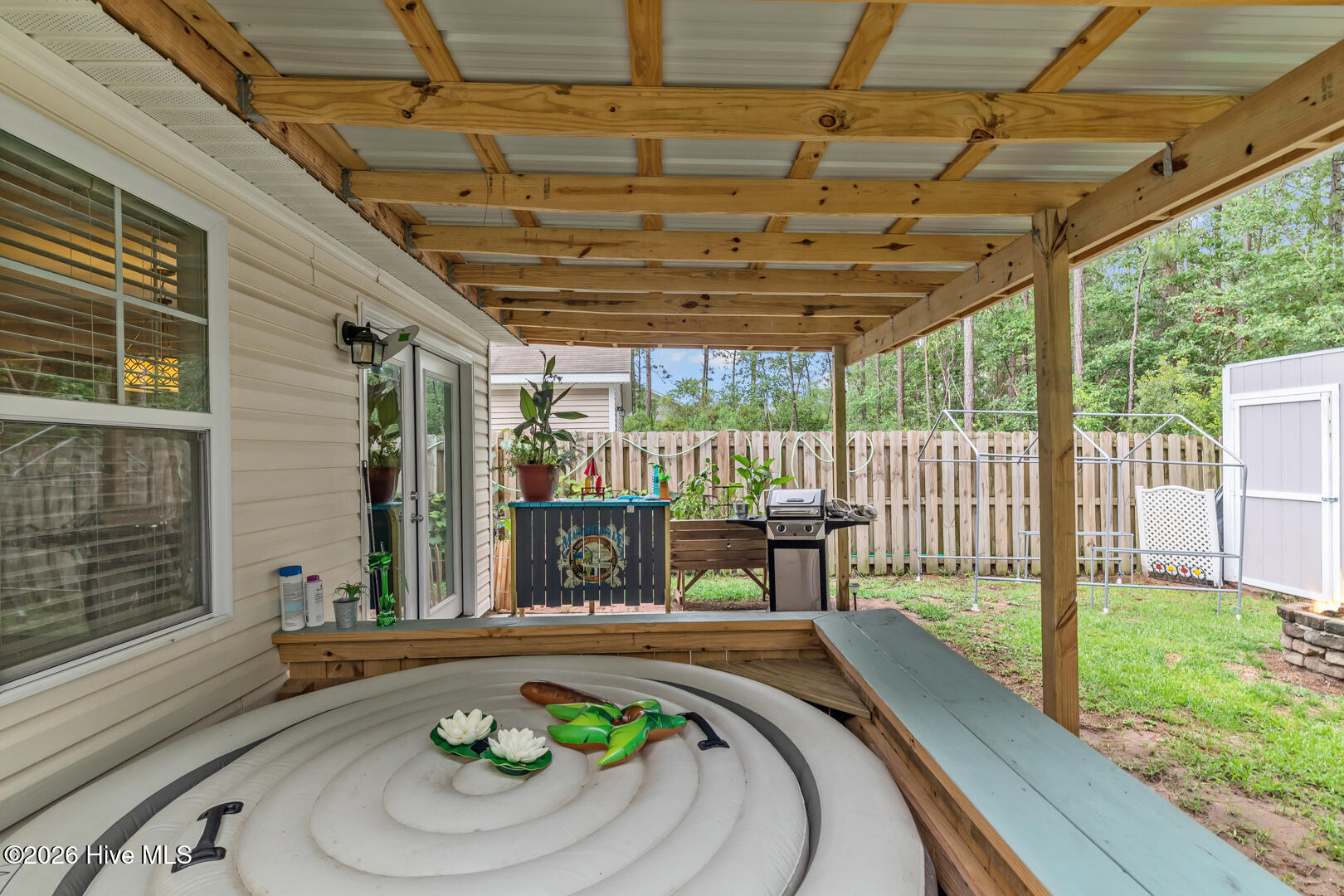 100562392 | Photo 31