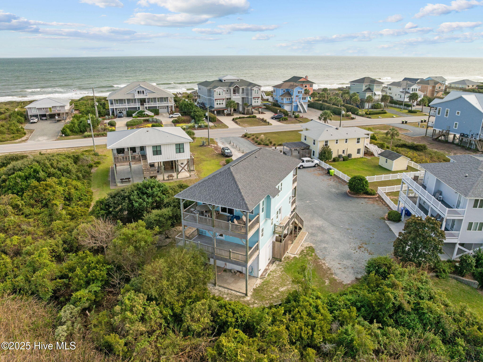 Homes for sale in North Topsail Beach, NC | 3663 Island Dr, North Topsail Beach, NC 28460 | MLS# 100534705