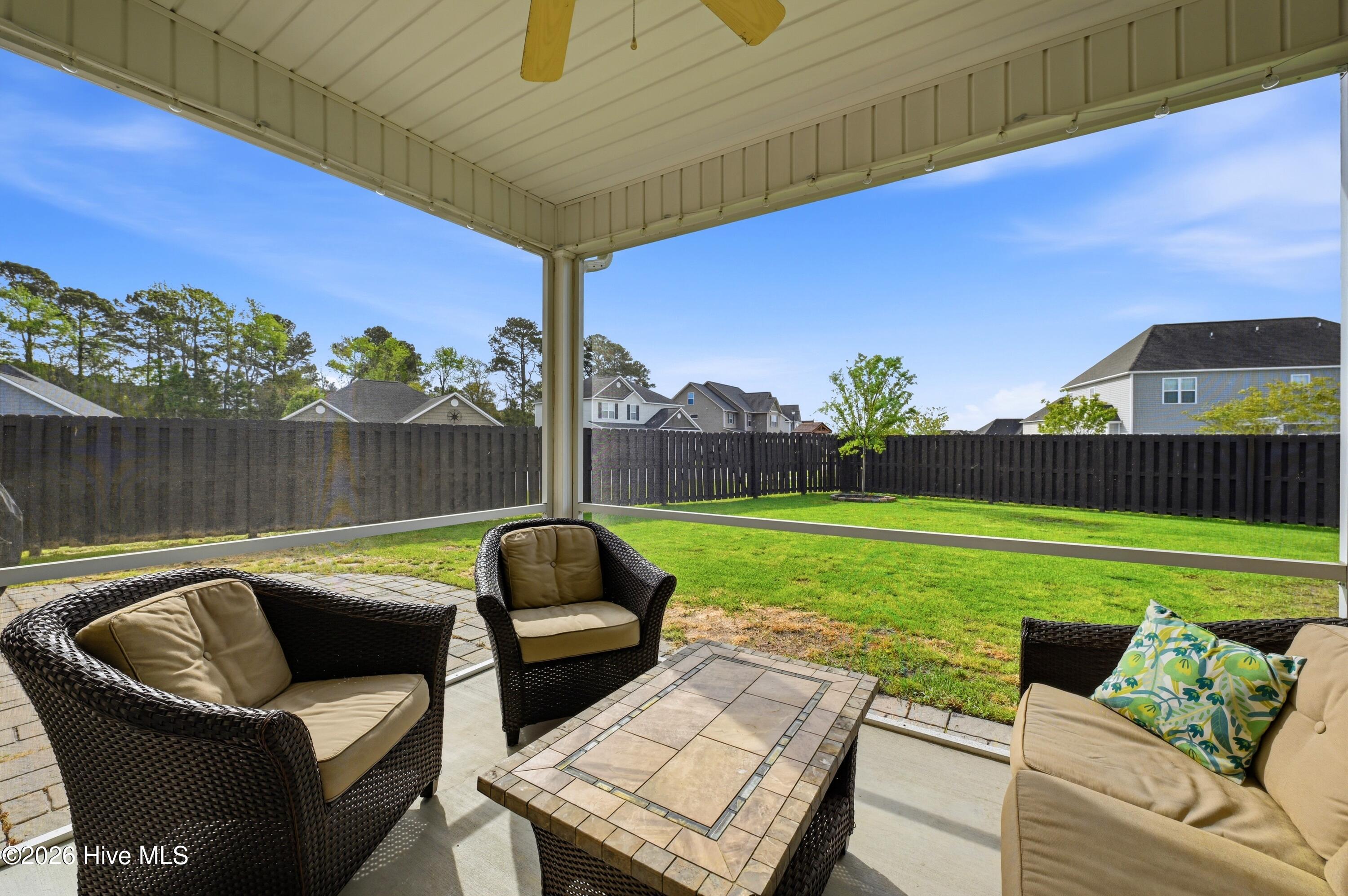 100565426 | Photo 39