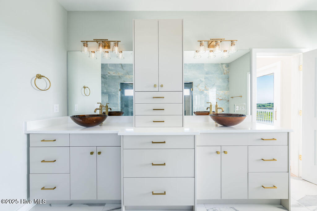 100514508 | Photo 53