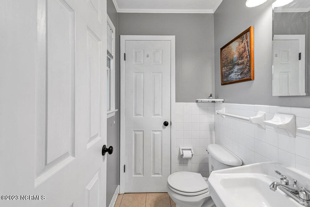 100550448 | Photo 24