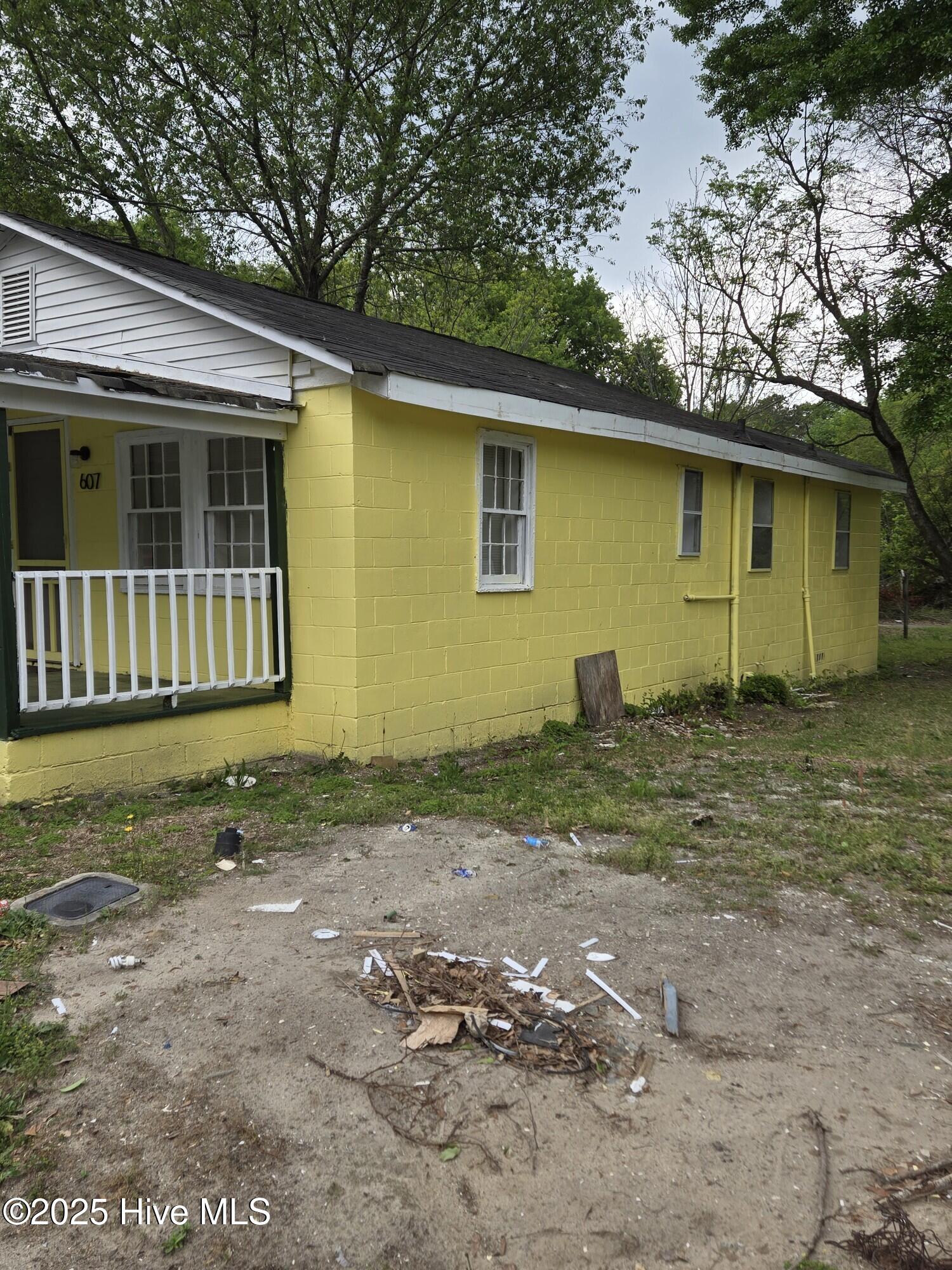 607 Washington Street, Laurinburg, NC, 28352