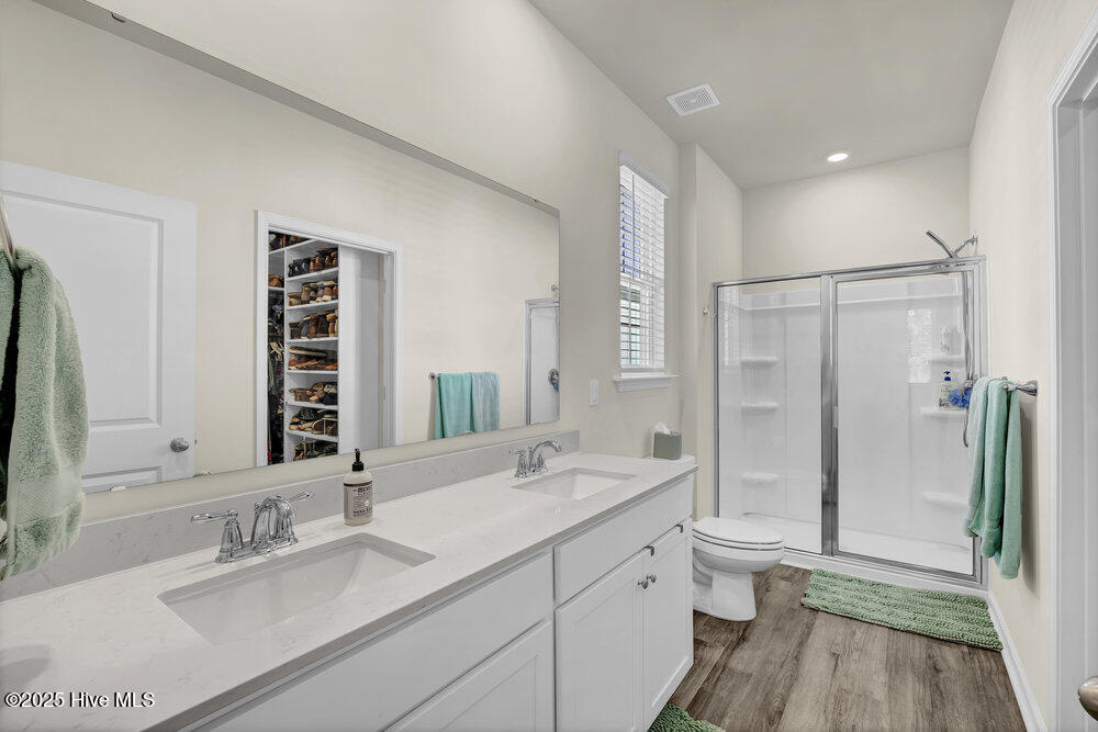 100541621 | Photo 15