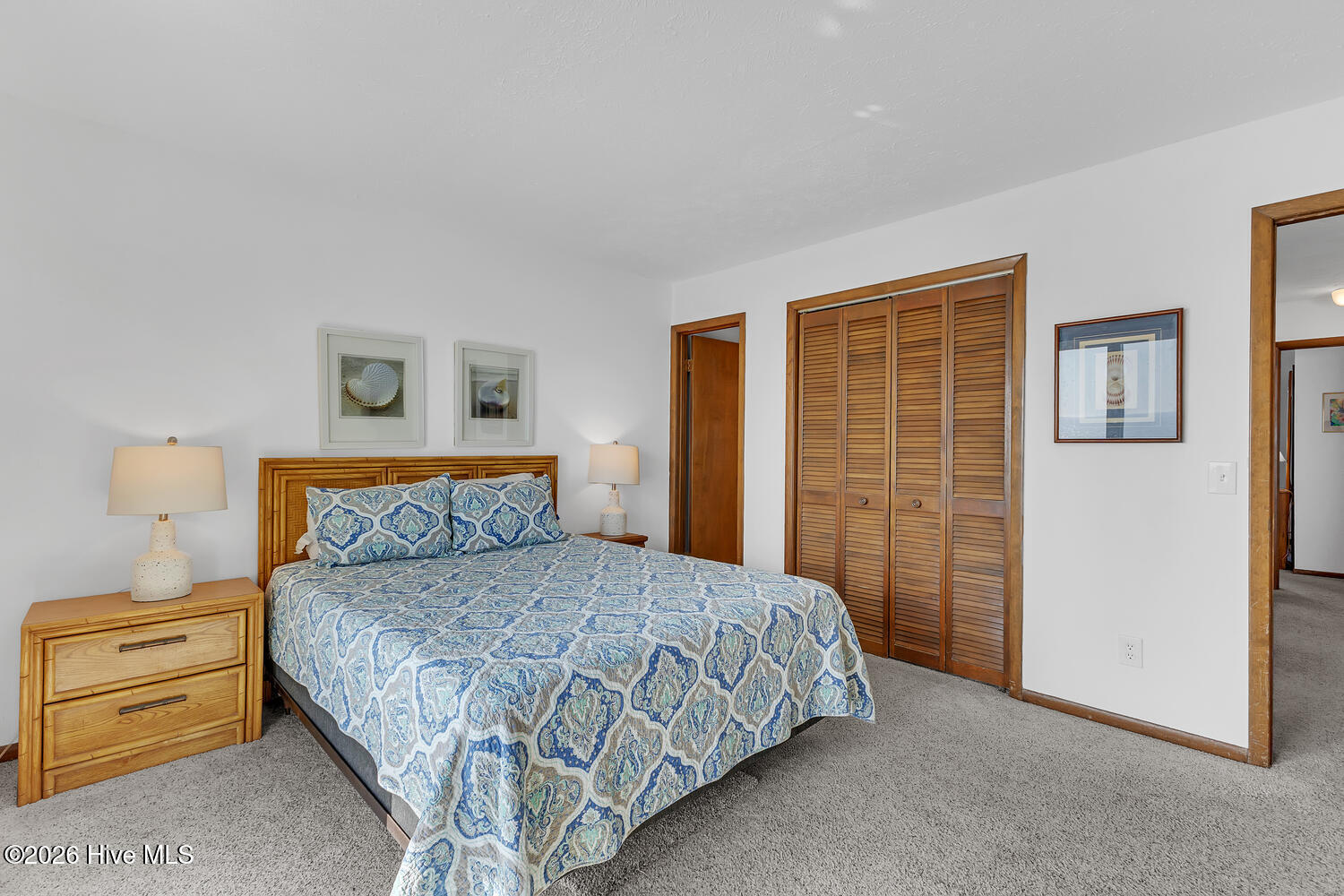 100560300 | Photo 28