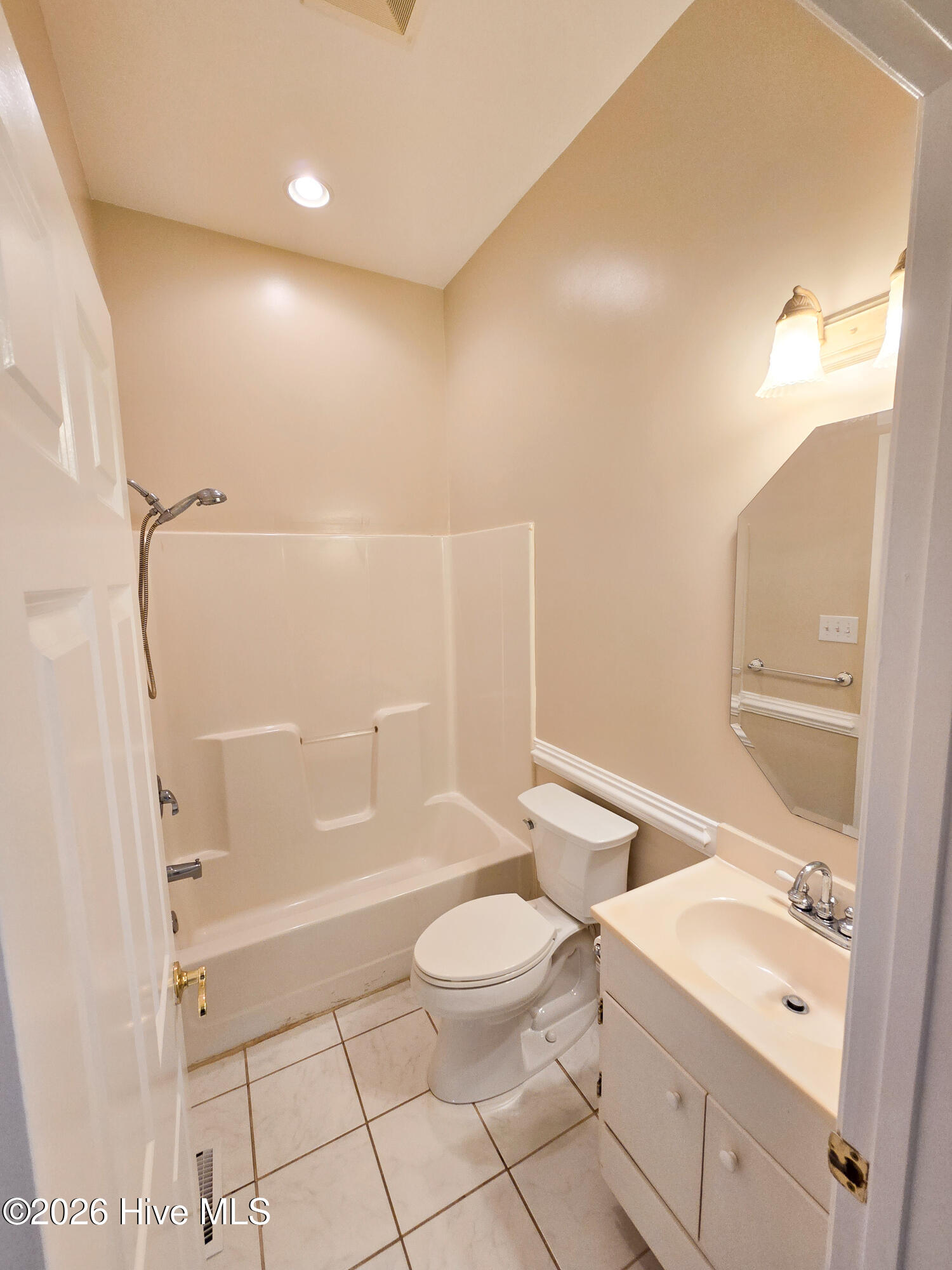 100558924 | Photo 31