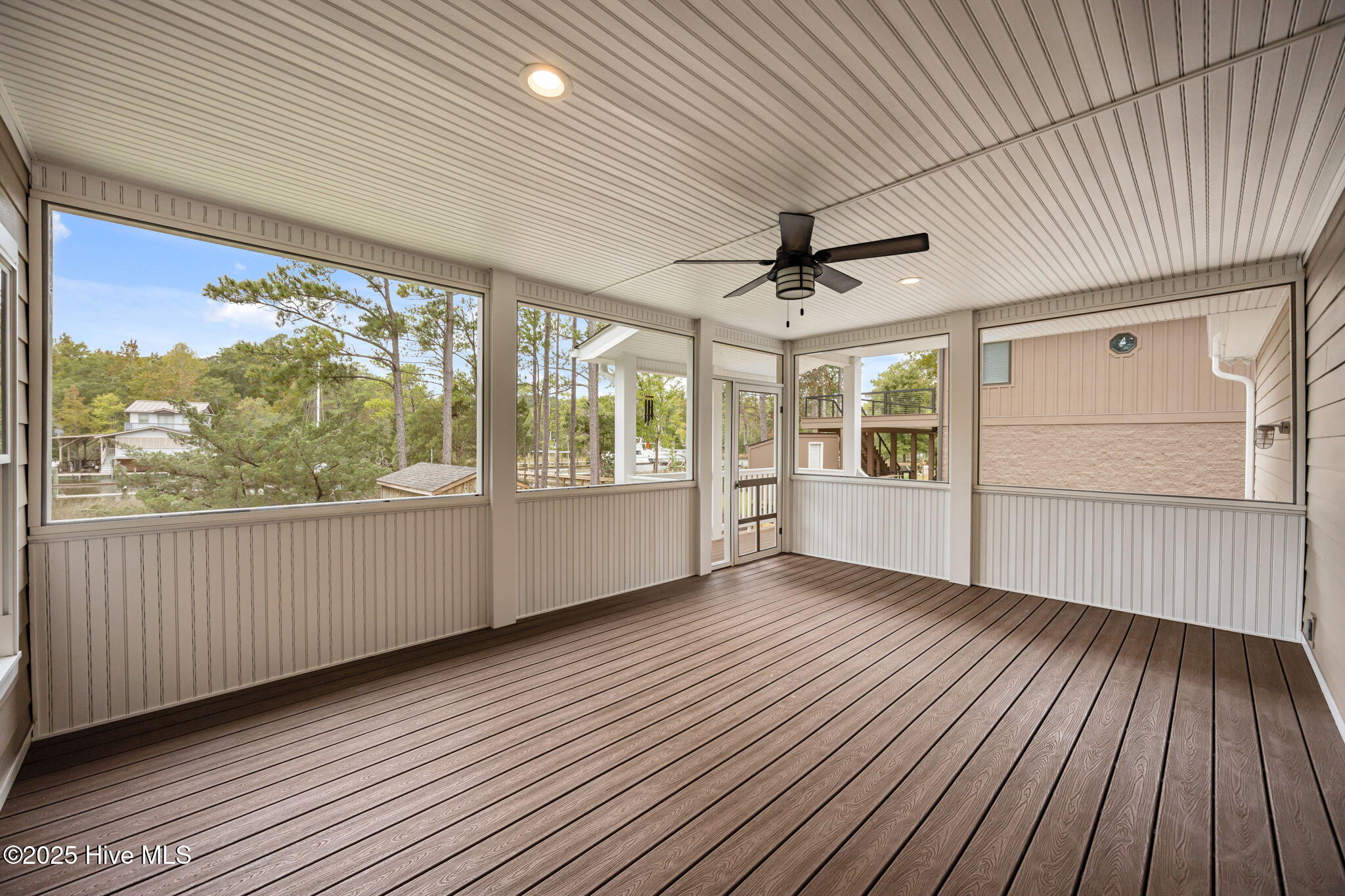 402 Whittaker Point Road,Oriental