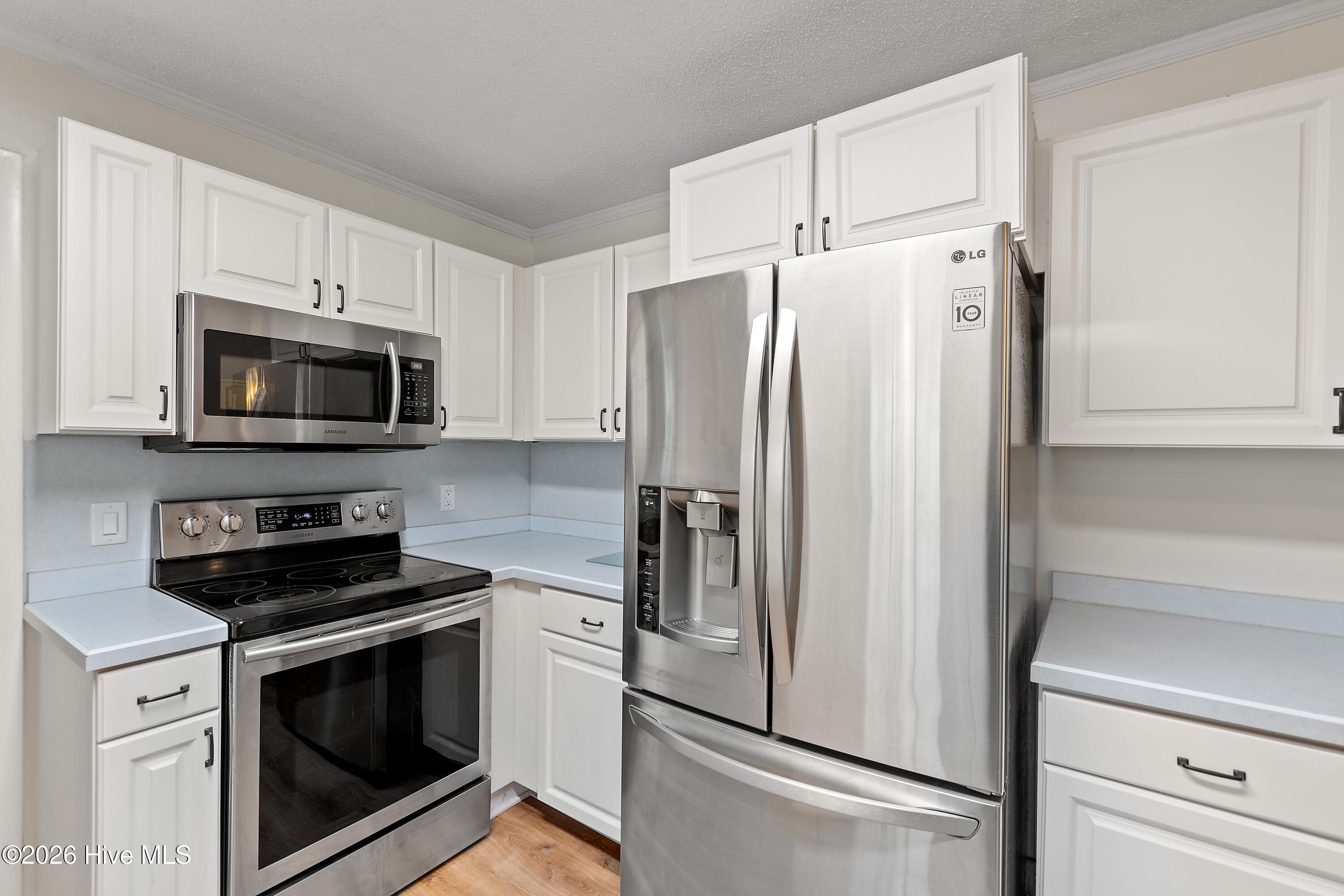 100550559 | Photo 14