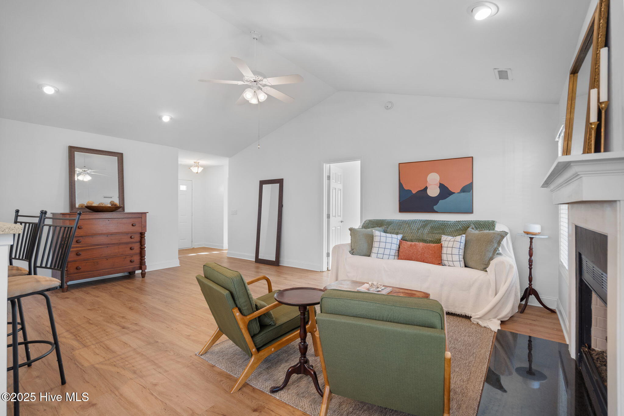 100541640 | Photo 11