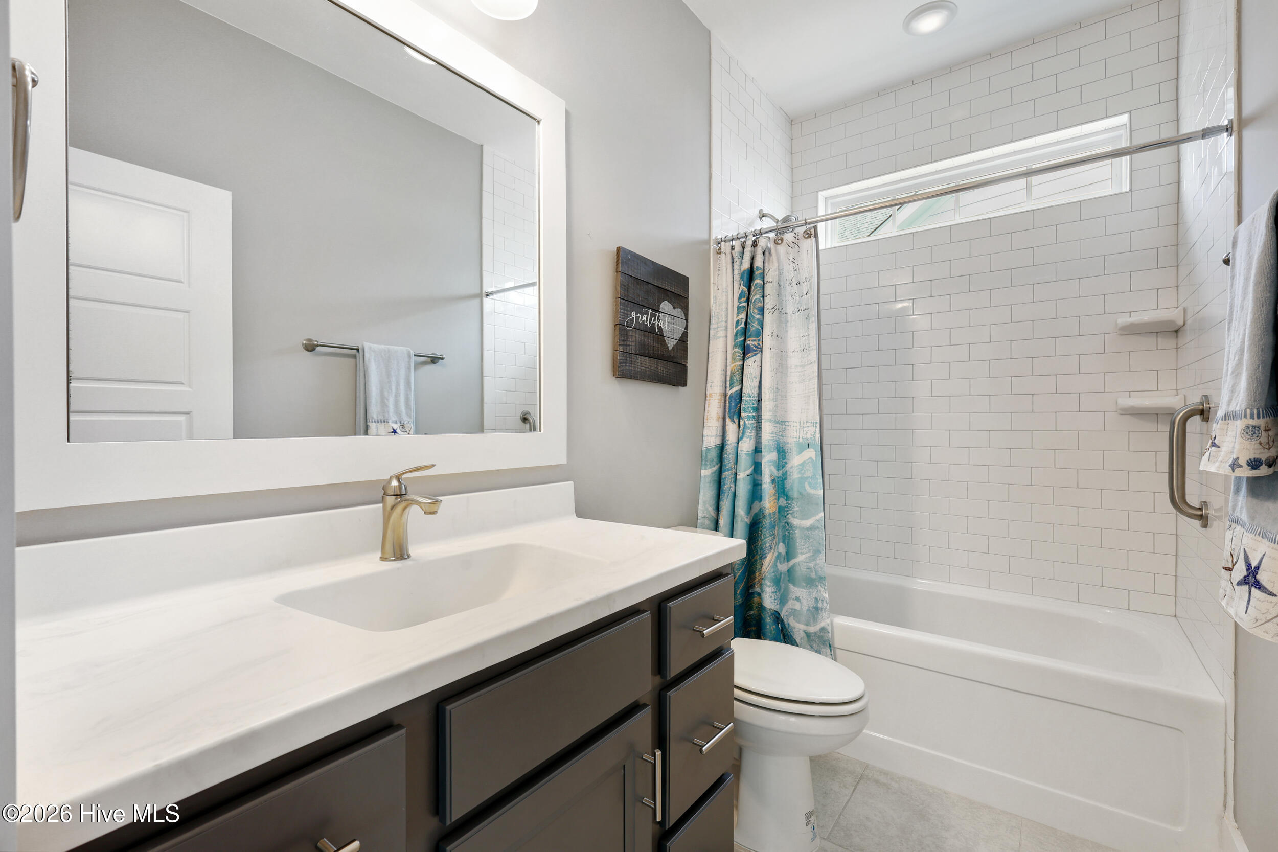 100560920 | Photo 23