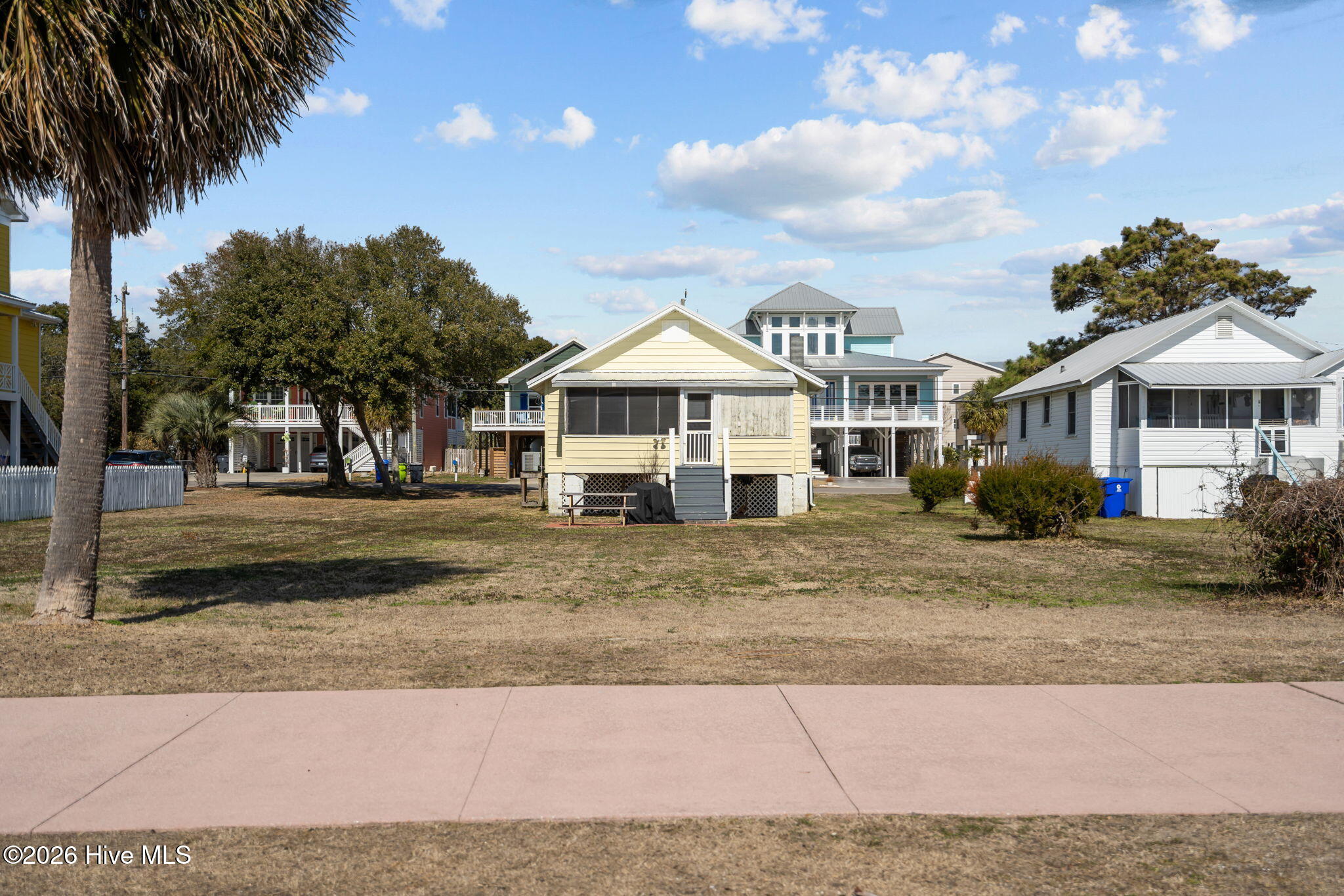 305 Atlanta Avenue, Carolina Beach, NC, 28428
