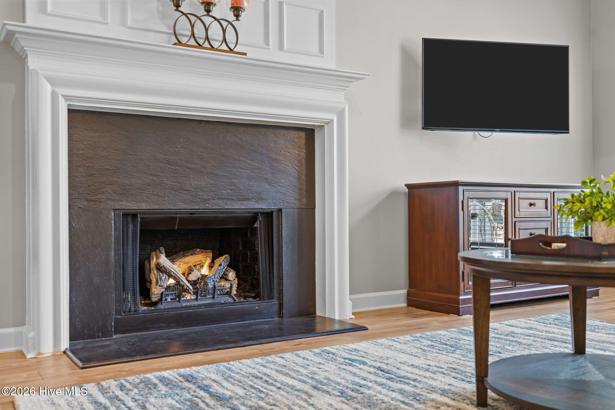 100547043 | Photo 11