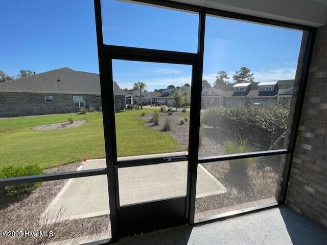 100546789 | Photo 15