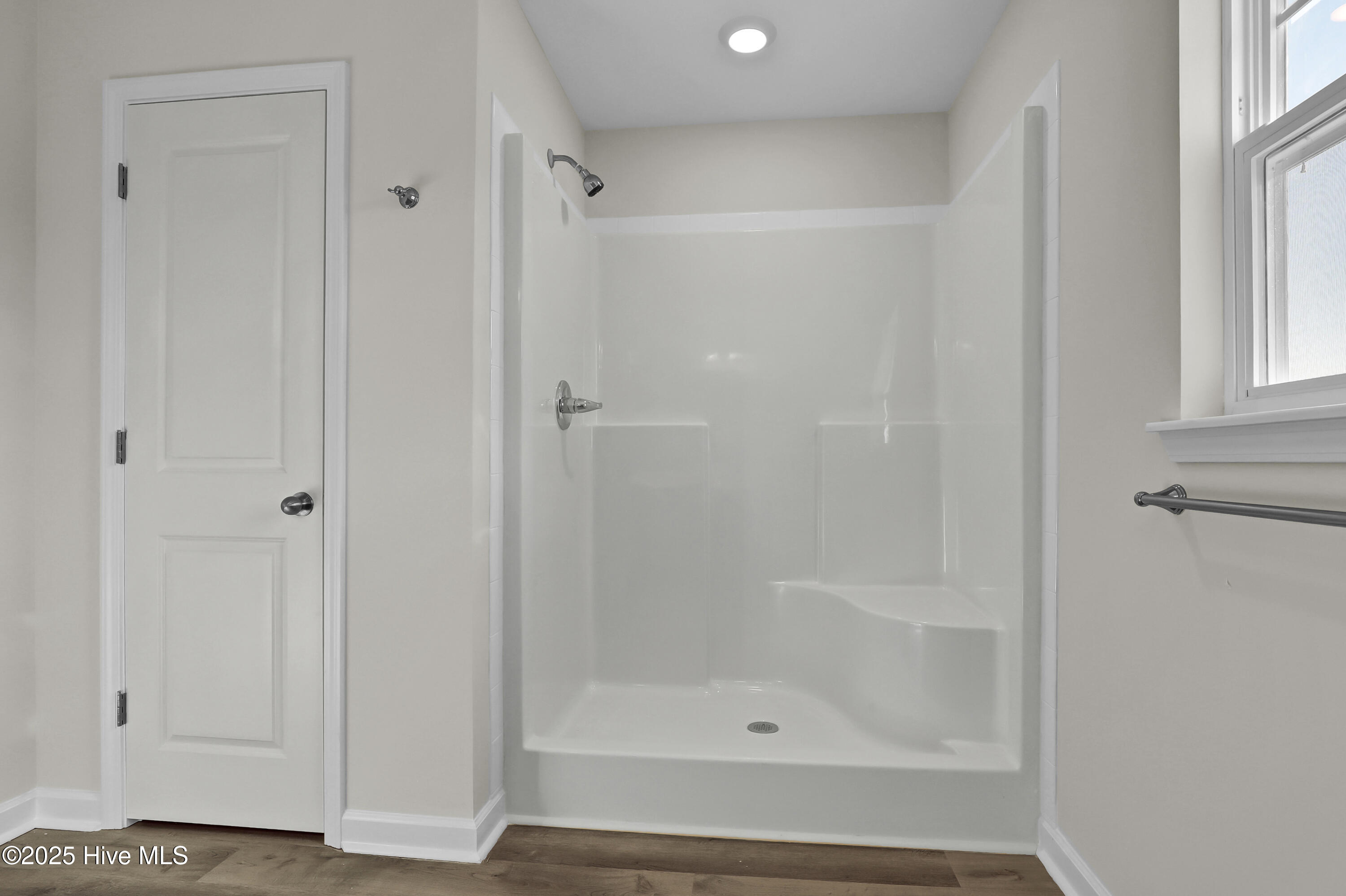 100461654 | Photo 27