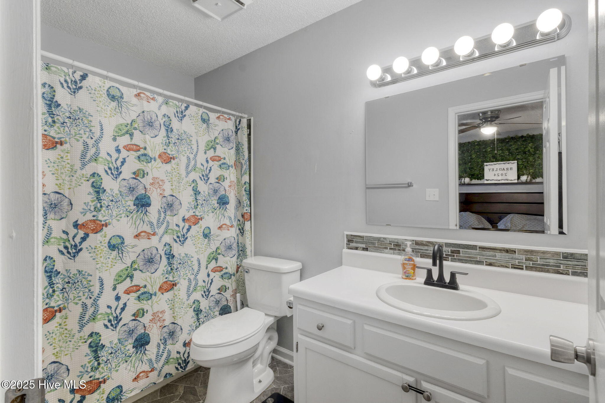 100539752 | Photo 24