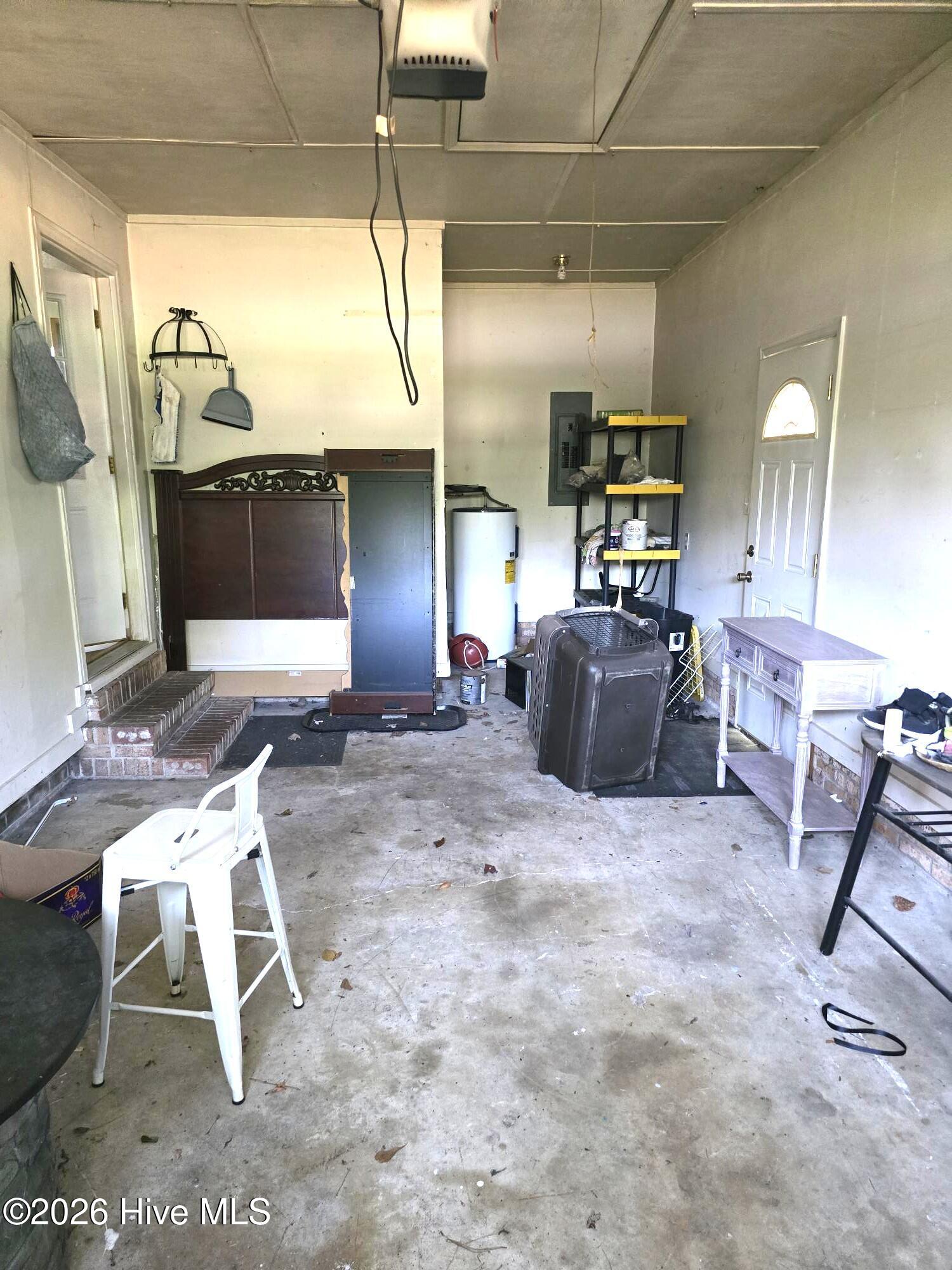 100567679 | Photo 27