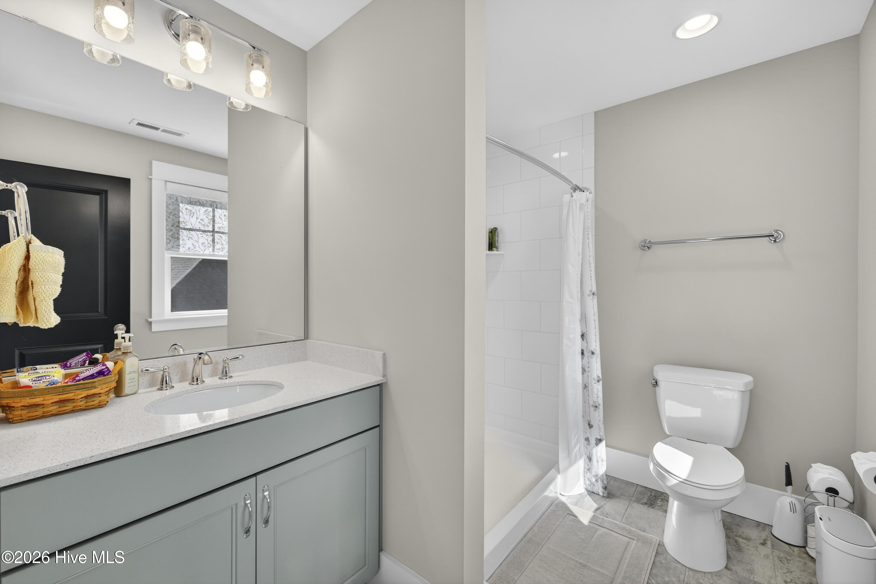 100556543 | Photo 34