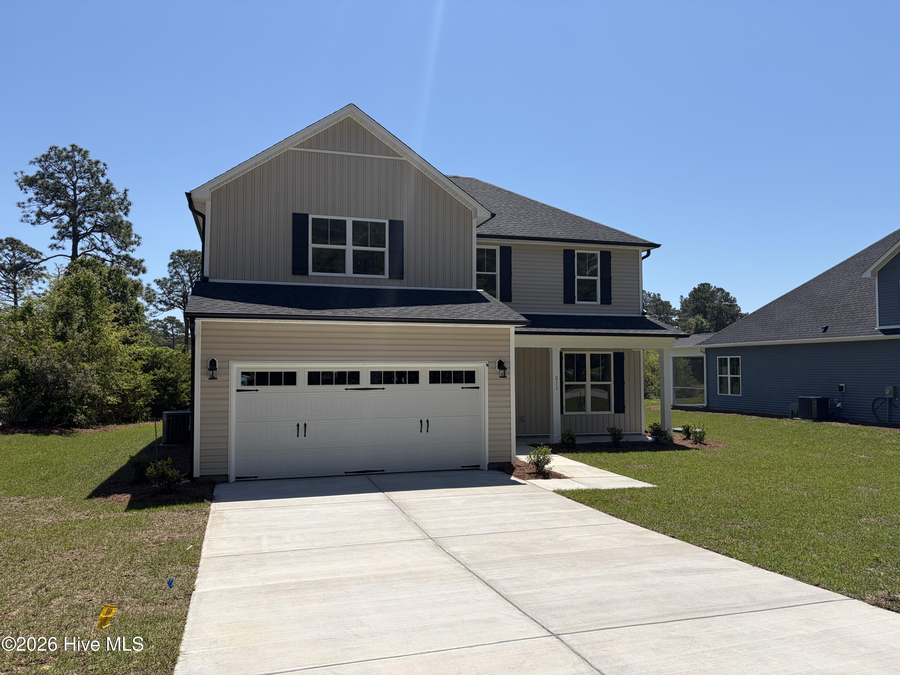 100548054 | Photo 40