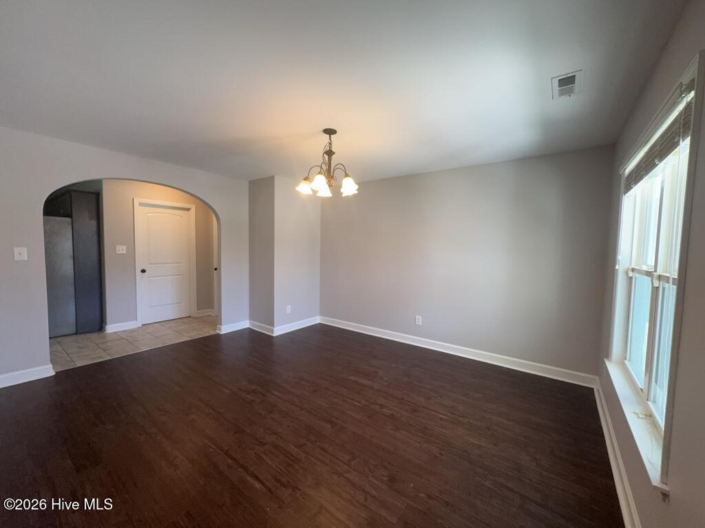 100561613 | Photo 16