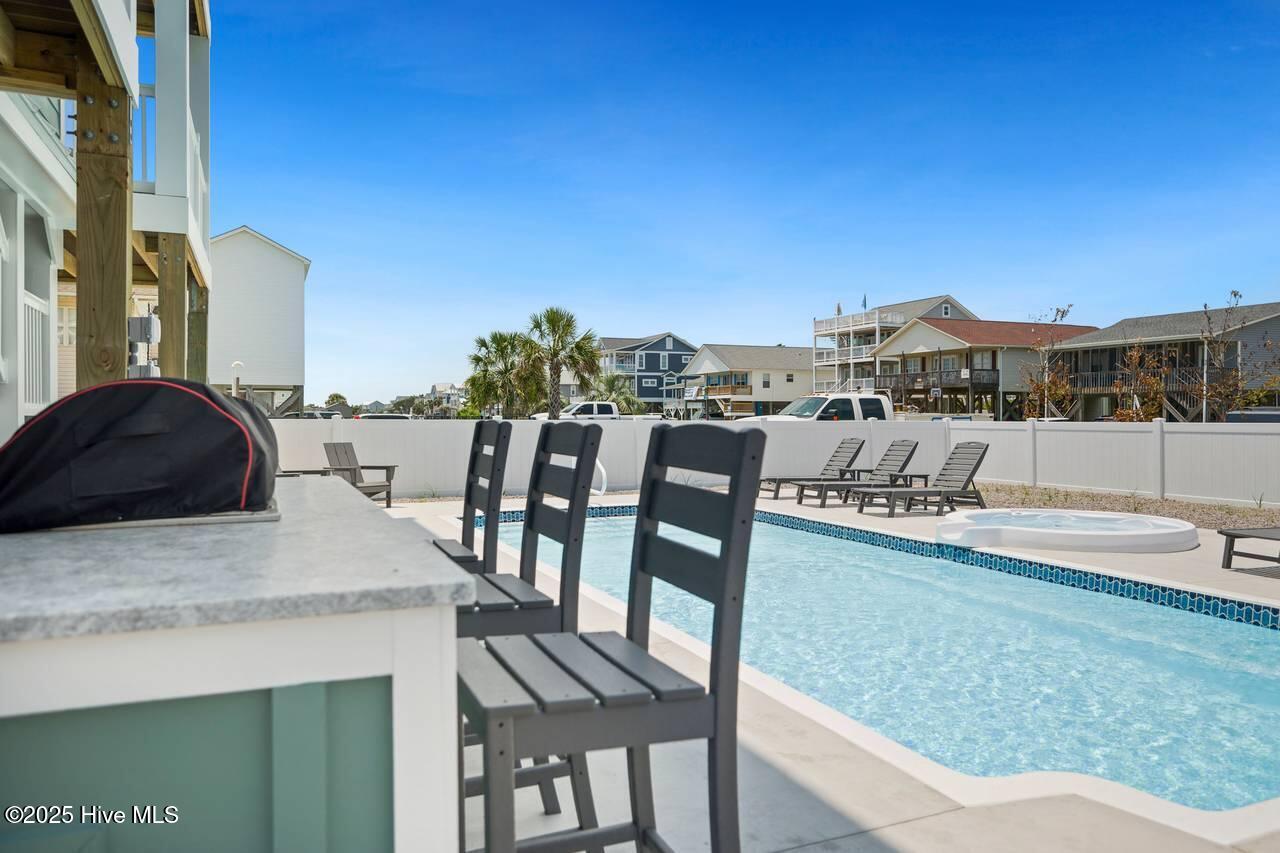 100527522 | Photo 125