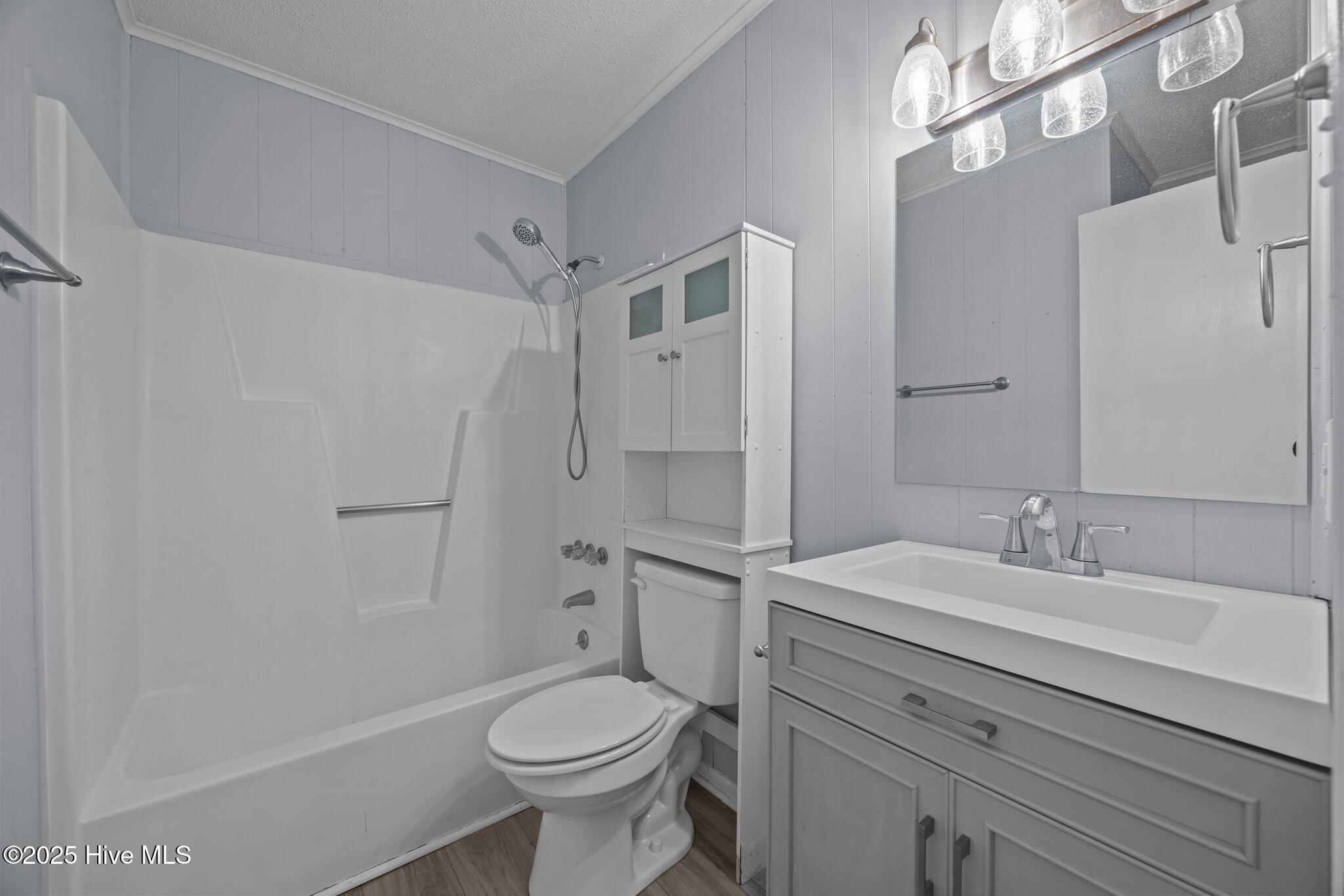 100542477 | Photo 11