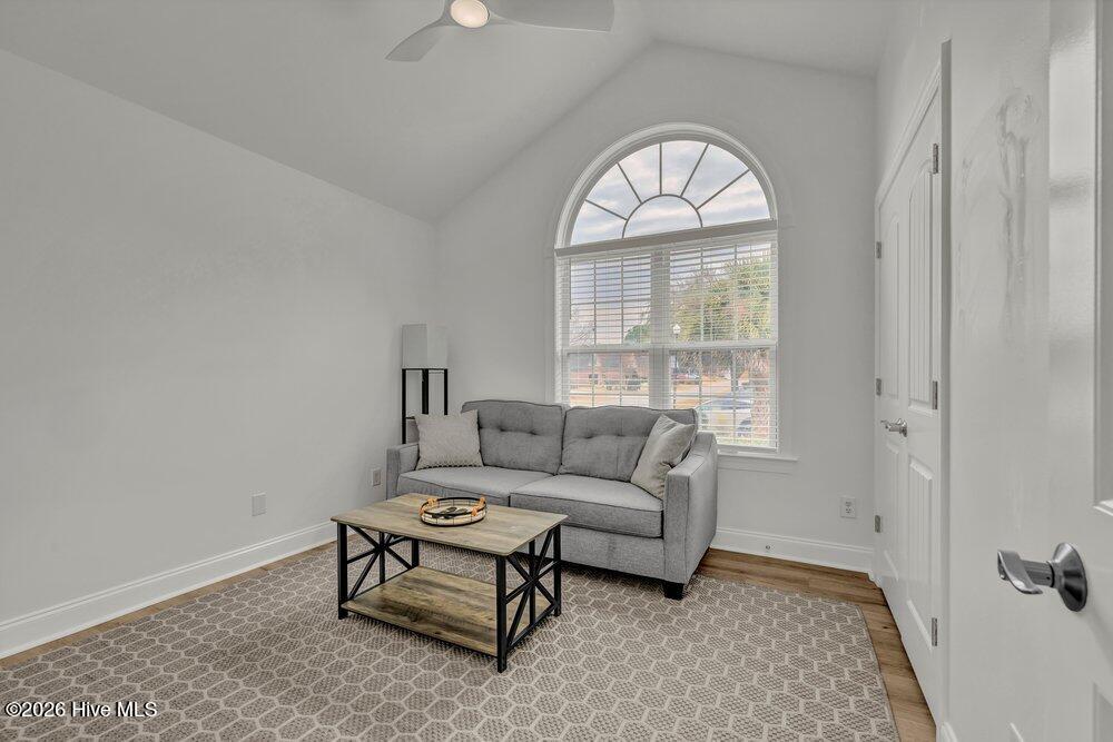 100558547 | Photo 34