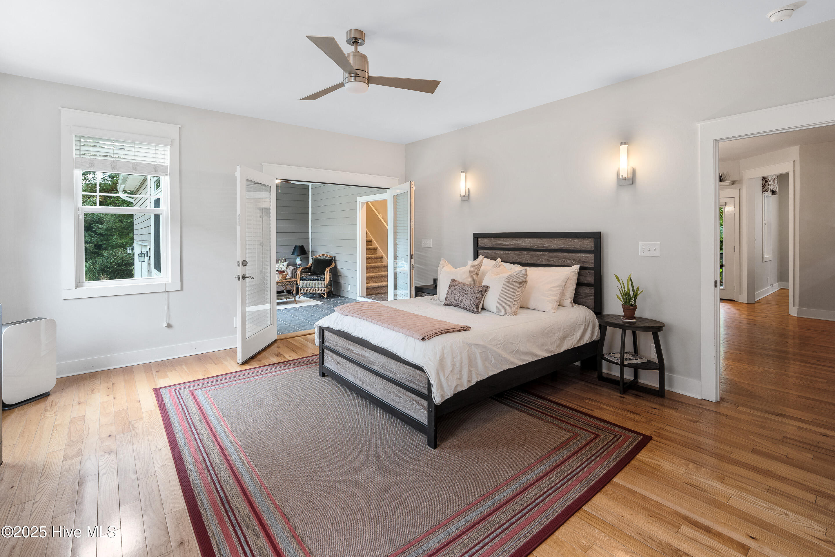 100505939 | Photo 27