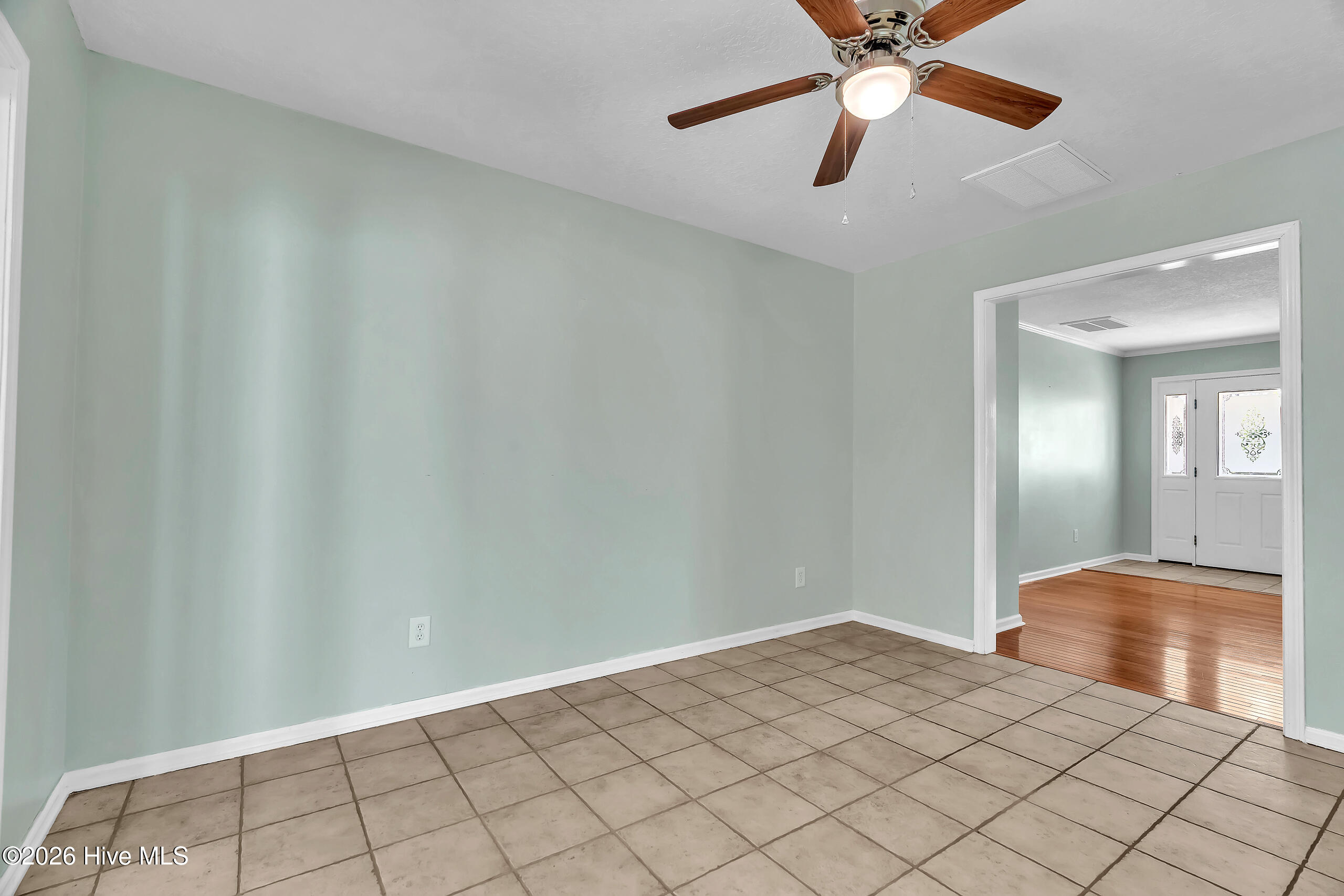 215 Winding Creek Way,Hubert
