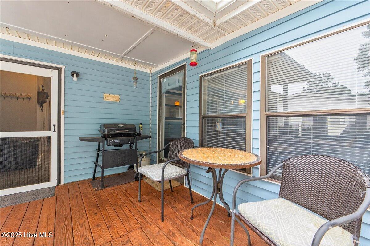 100535729 | Photo 44