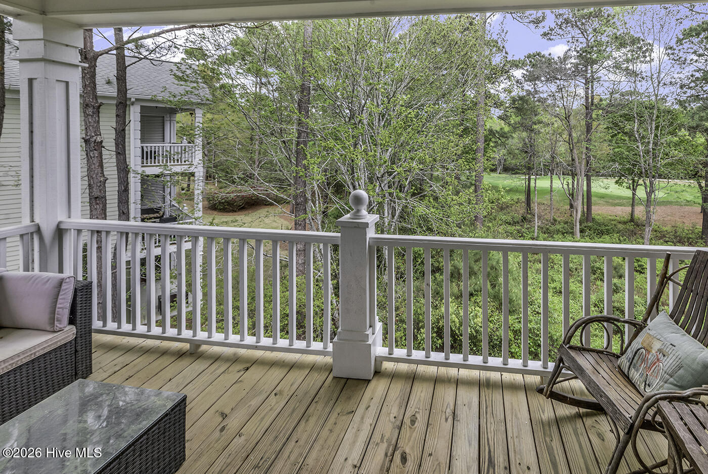 100566110 | Photo 33