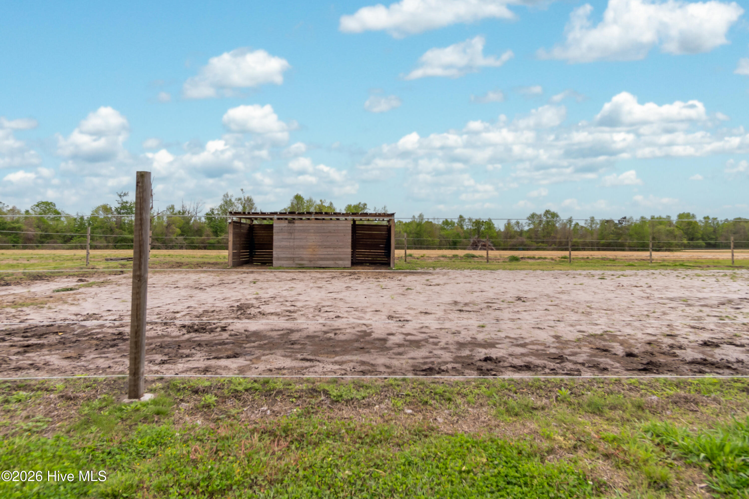 1560 White Oak River Road,Maysville