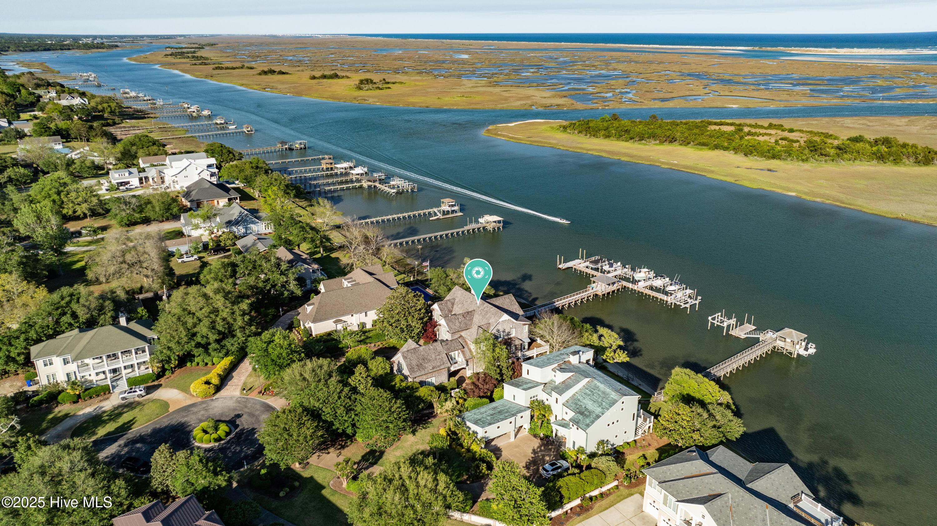 100504113 | Photo 74