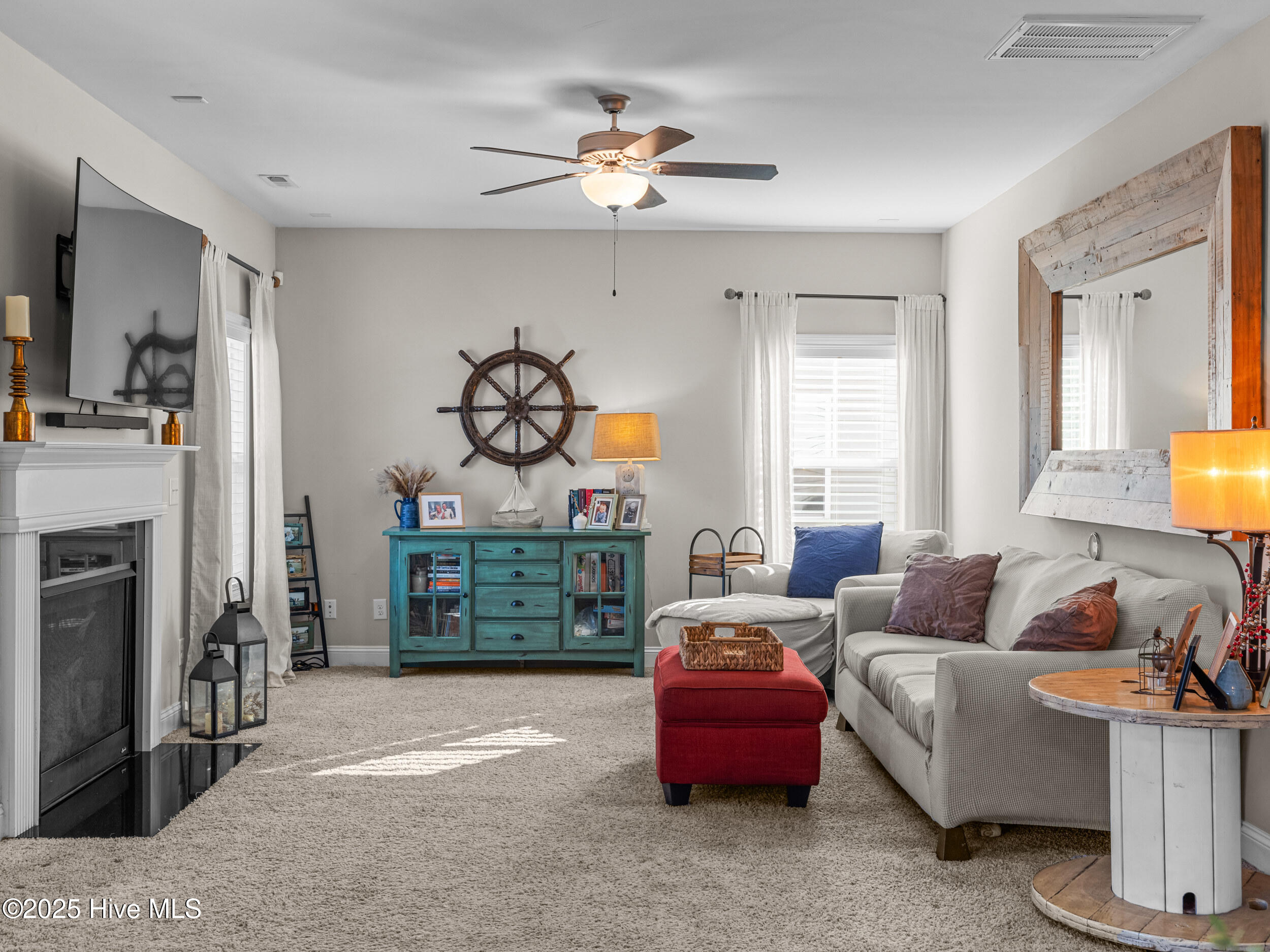 100545070 | Photo 24