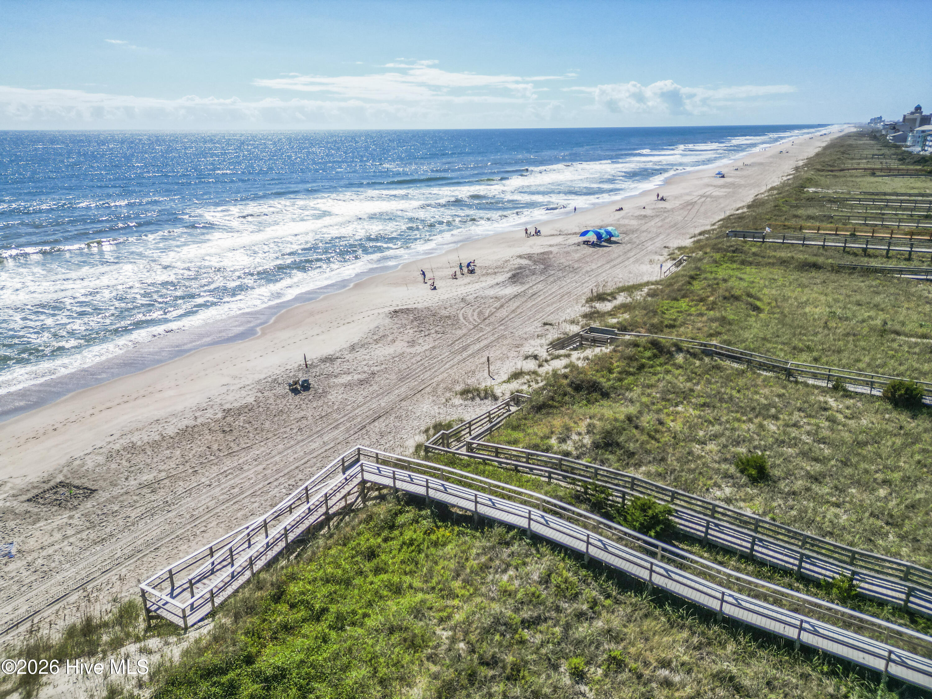 100550825 | Photo 67