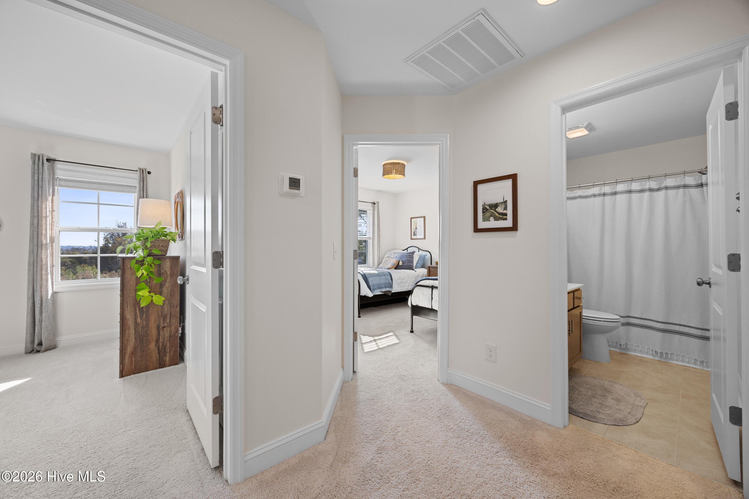 100555397 | Photo 44