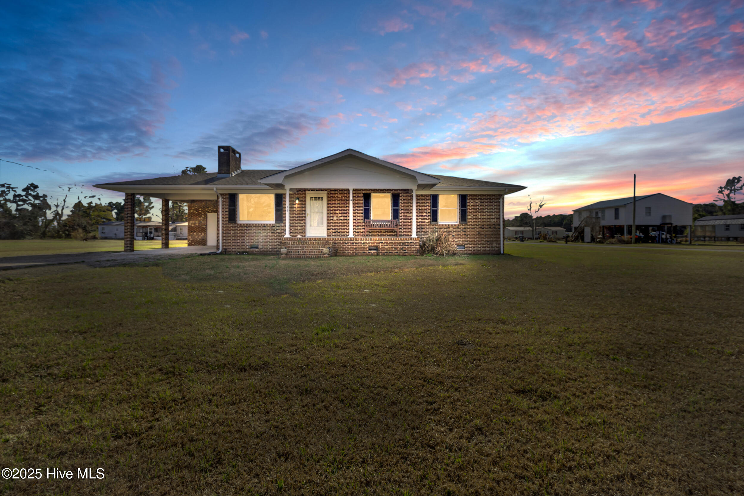 16 Elm Street,Vandemere