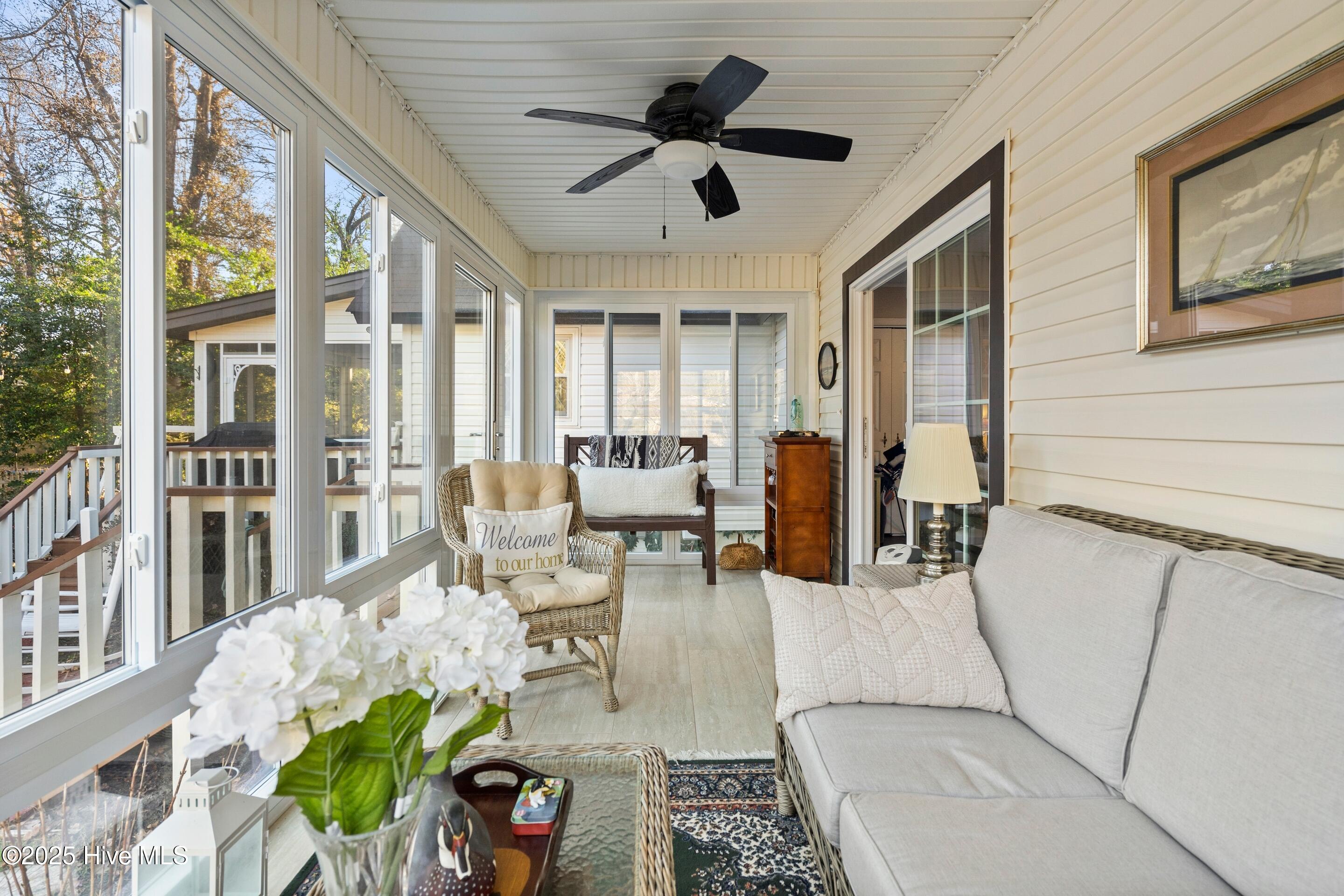 100548046 | Photo 38