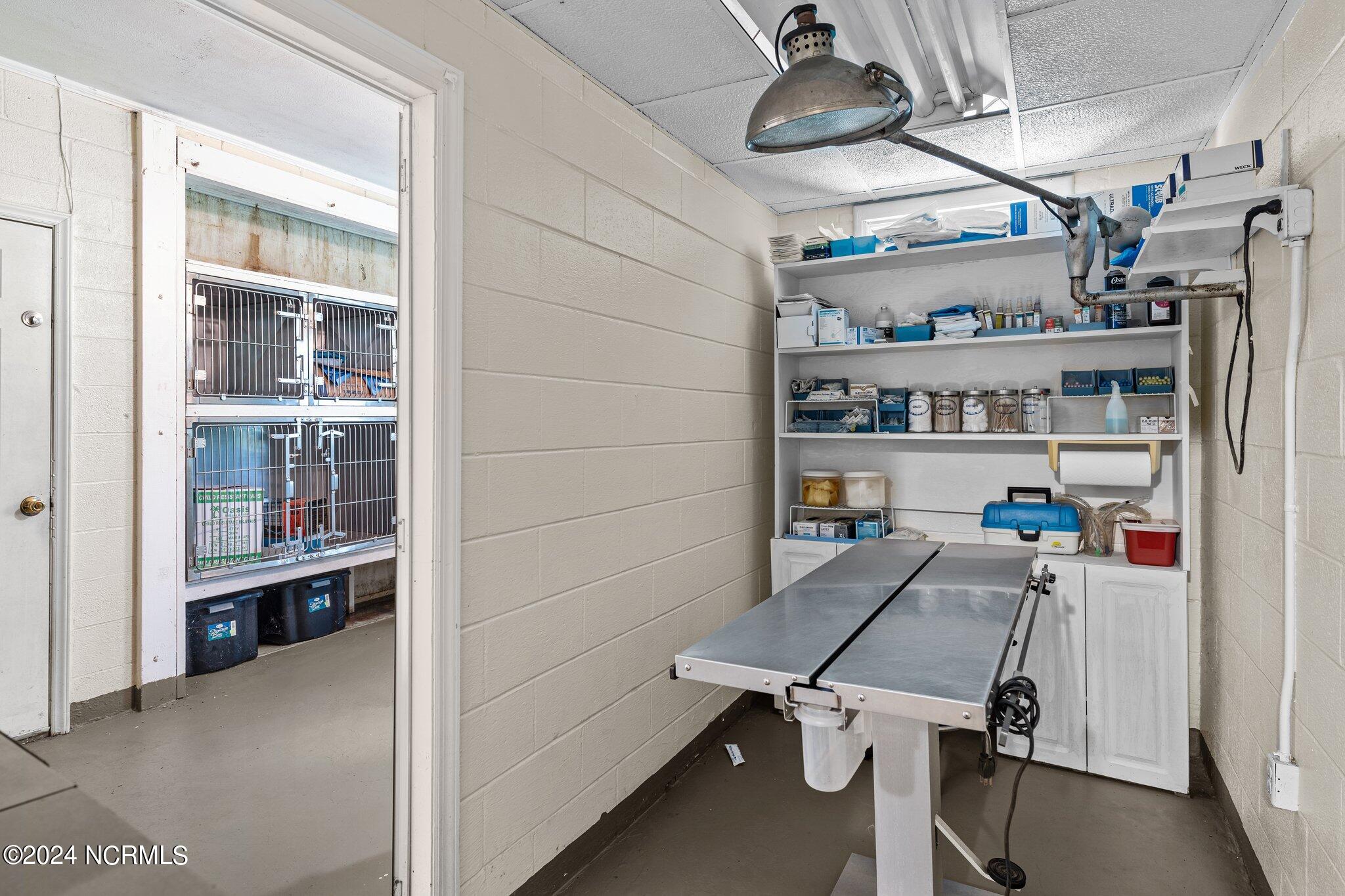 100517313 | Photo 34