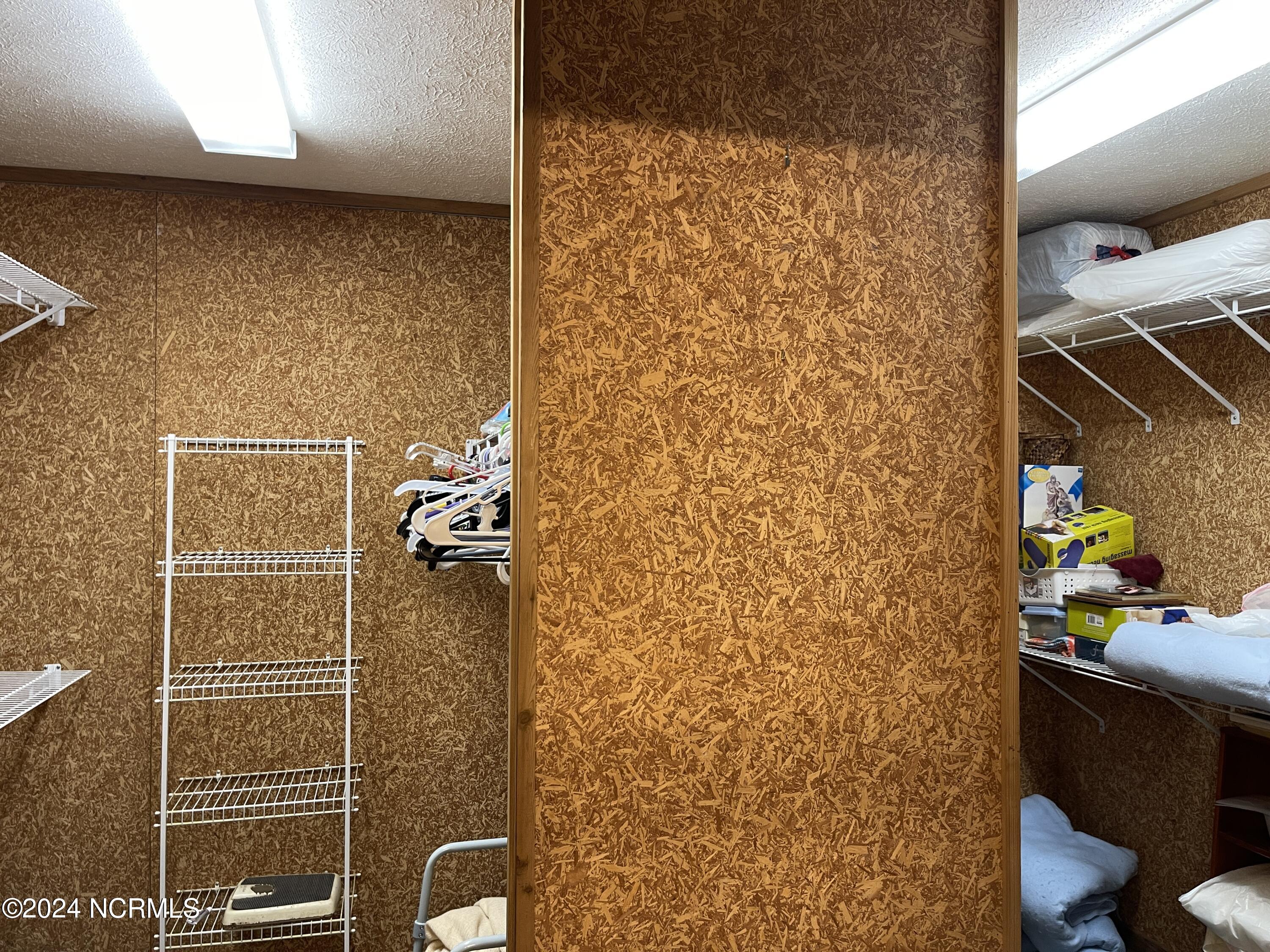 100425965 | Photo 19