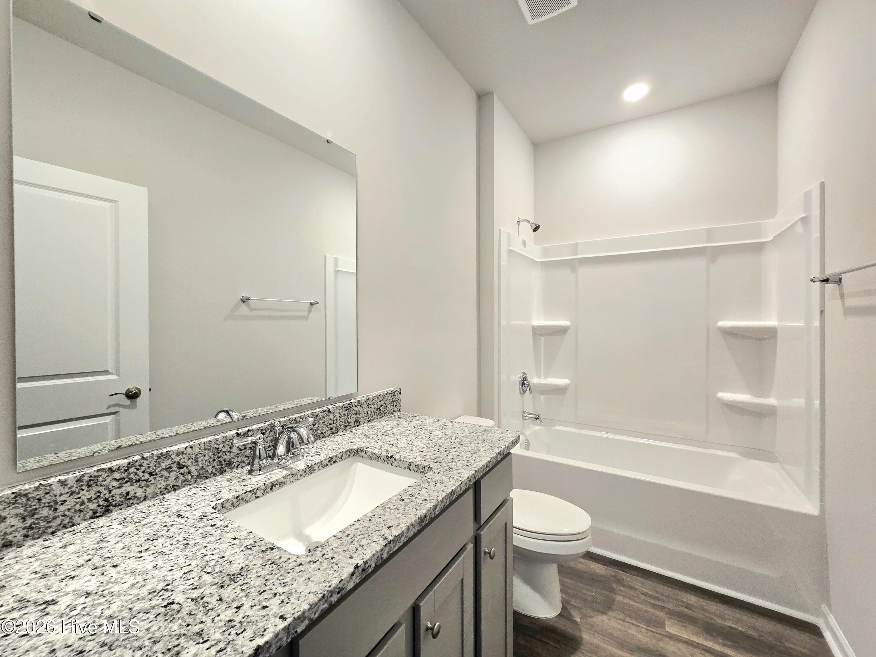 100541756 | Photo 20