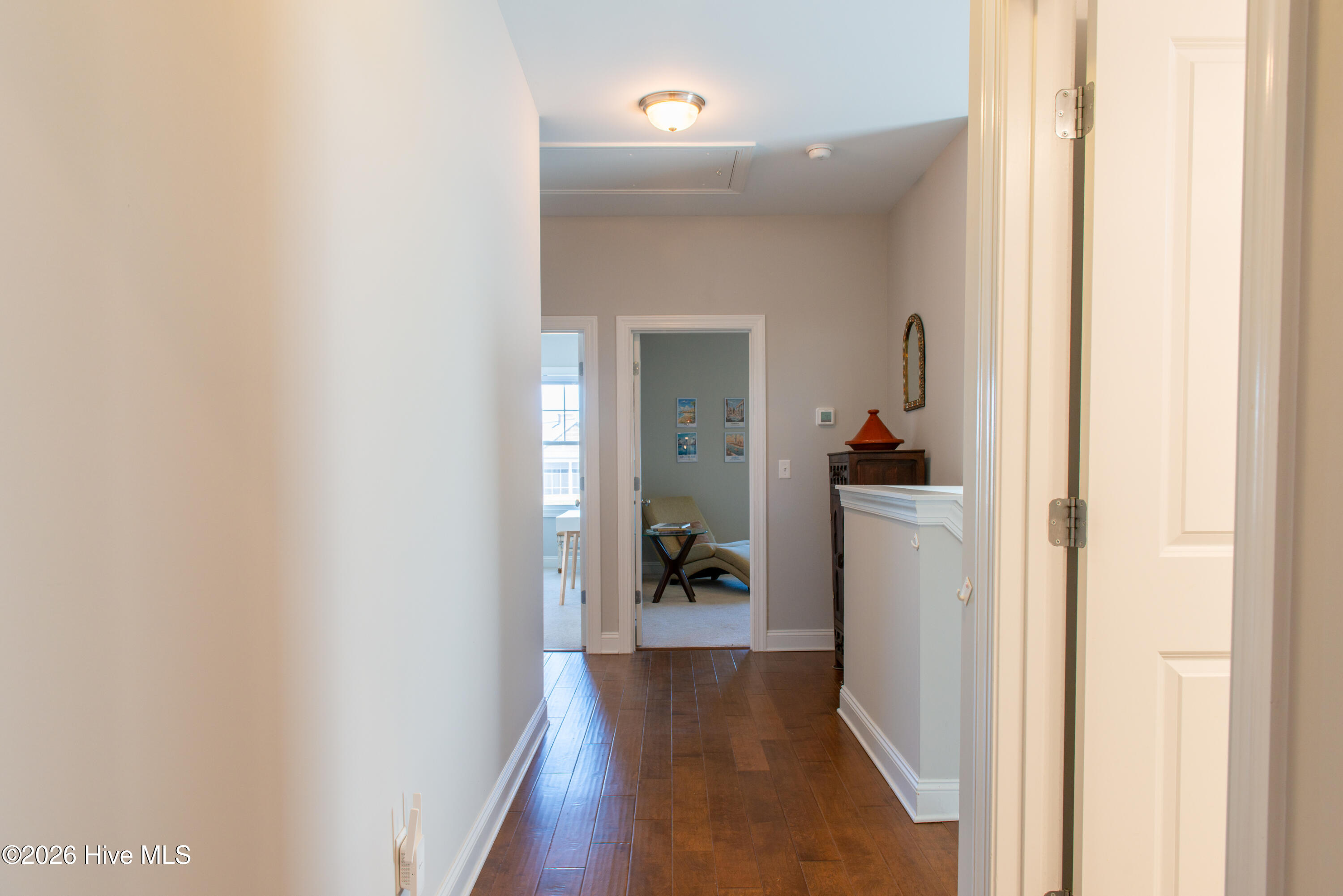 100568036 | Photo 47