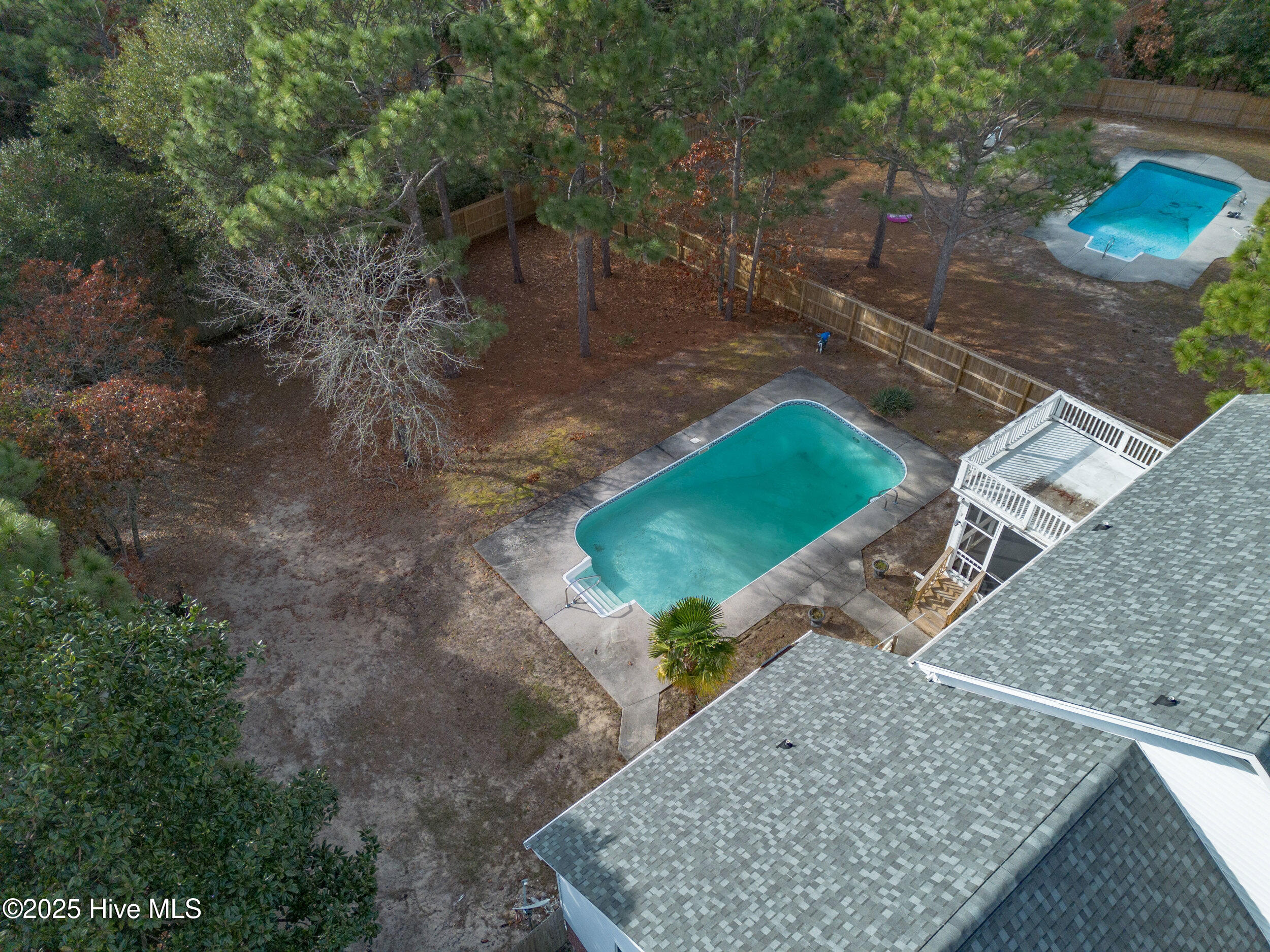 100545048 | Photo 55