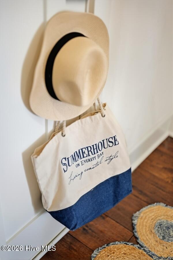 100555681 | Photo 54