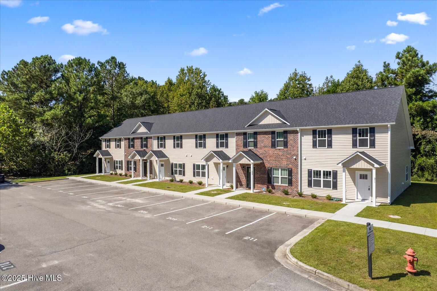 100510662 | Photo 27