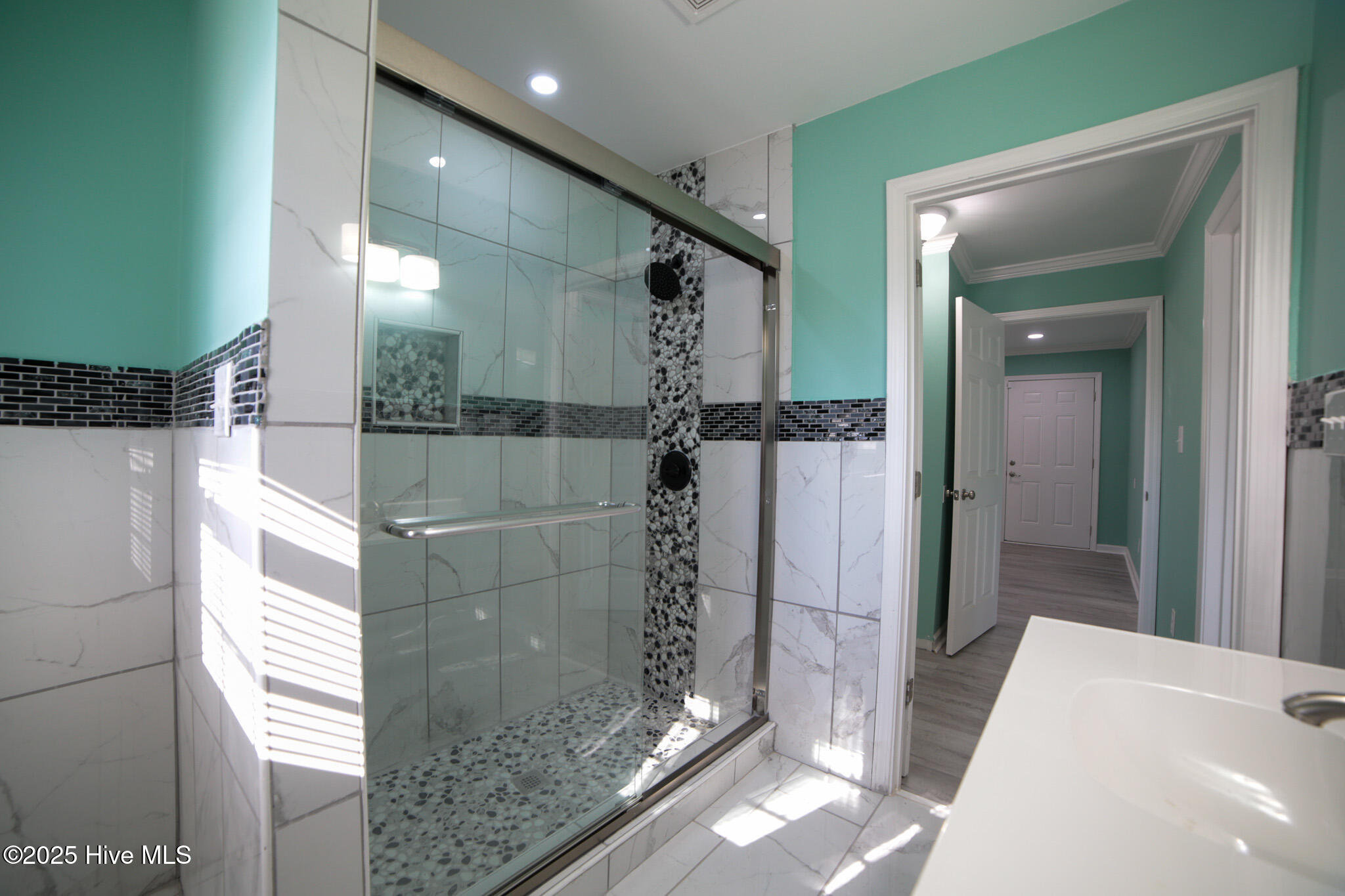 100544584 | Photo 31