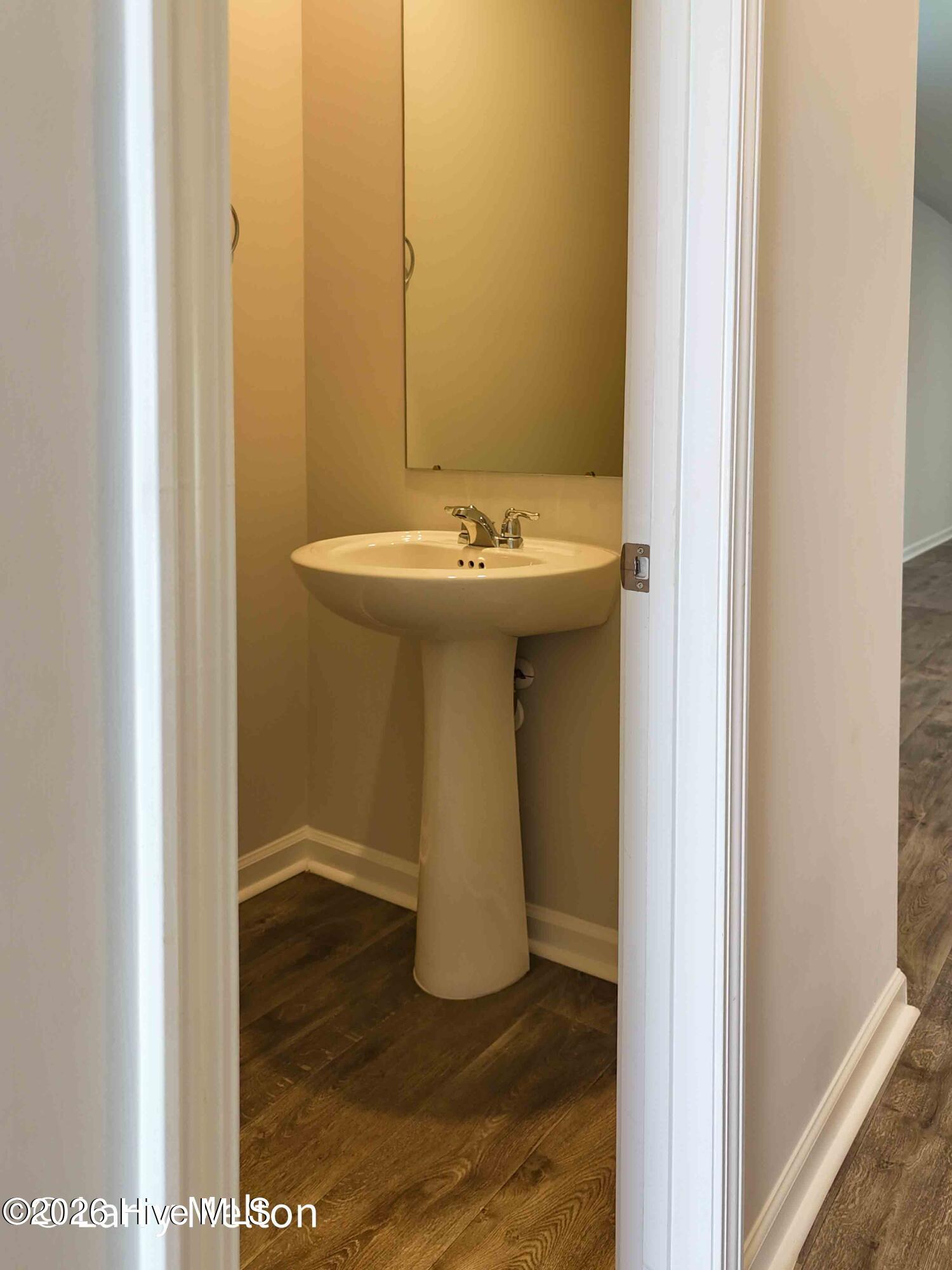 100564971 | Photo 22